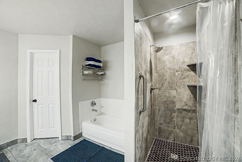 13030 E 77th Court Property Photo 15