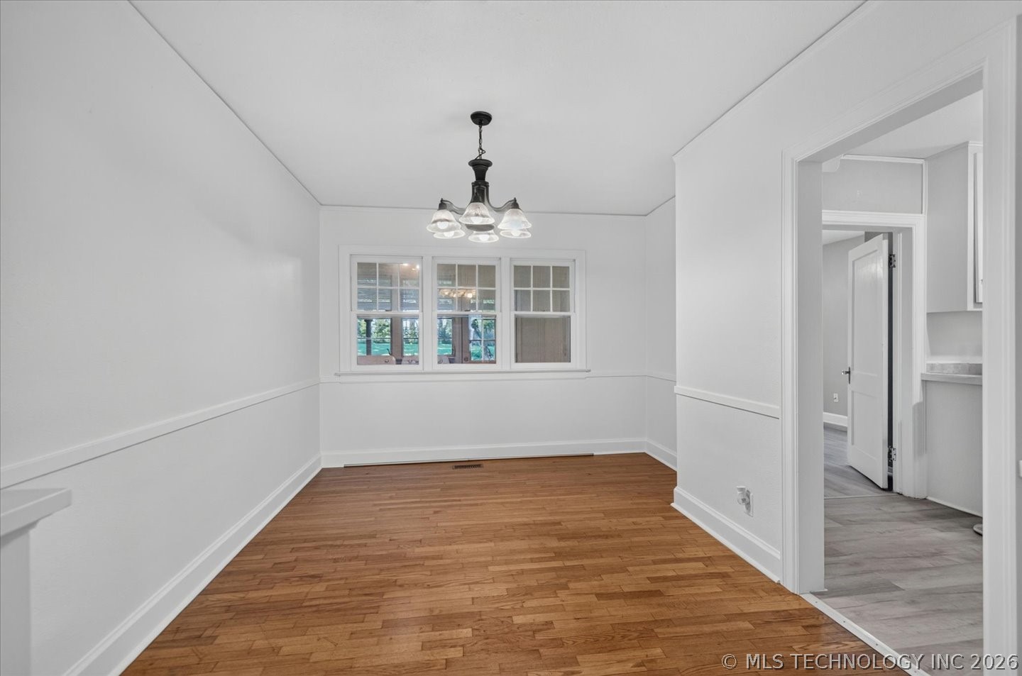 1809 S Dewey Avenue Property Photo 10