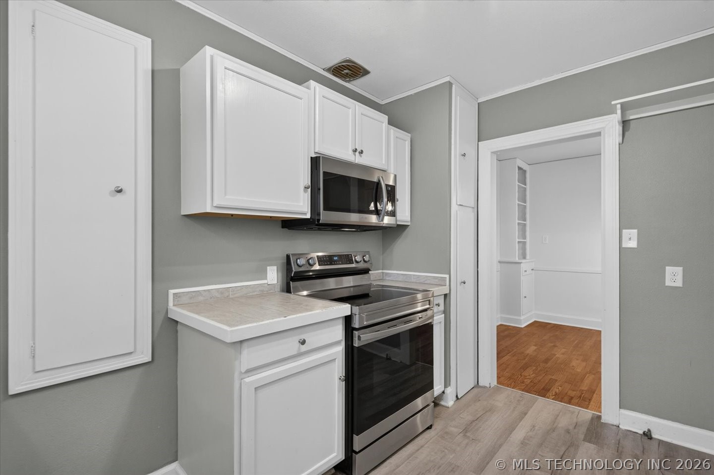 1809 S Dewey Avenue Property Photo 15