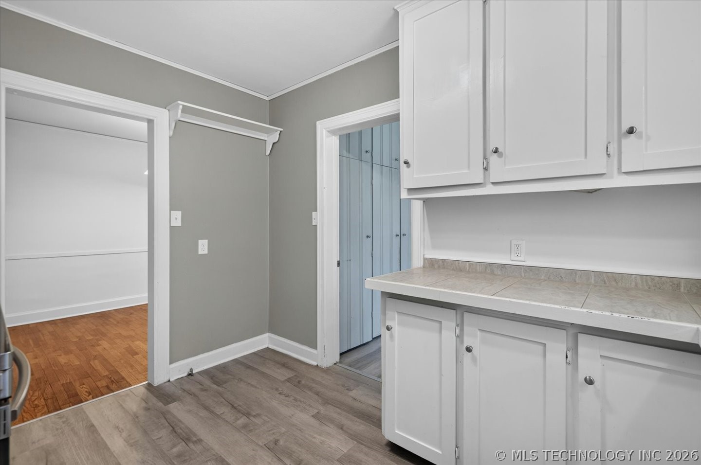 1809 S Dewey Avenue Property Photo 16