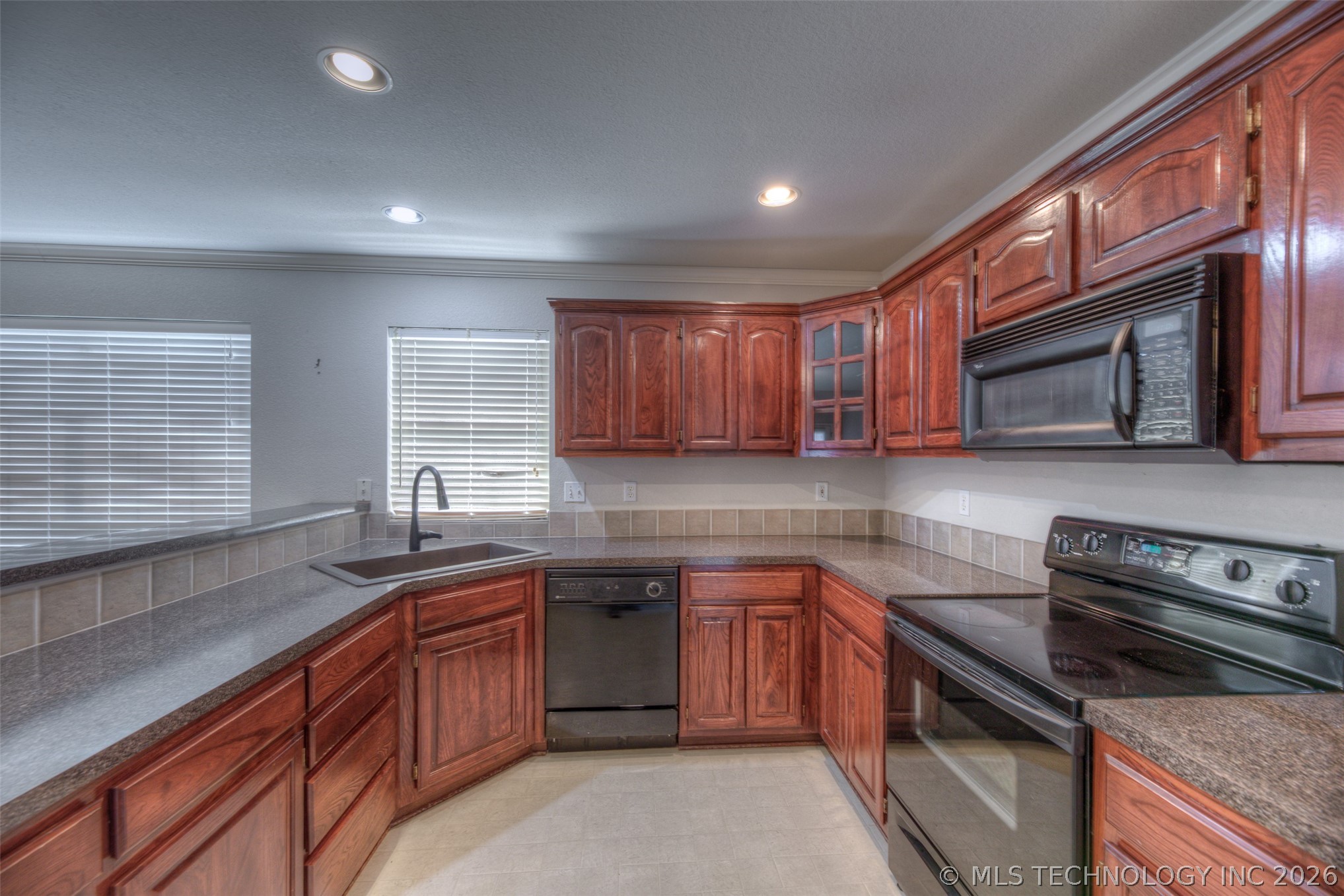 19719 E 45th Street Property Photo 6