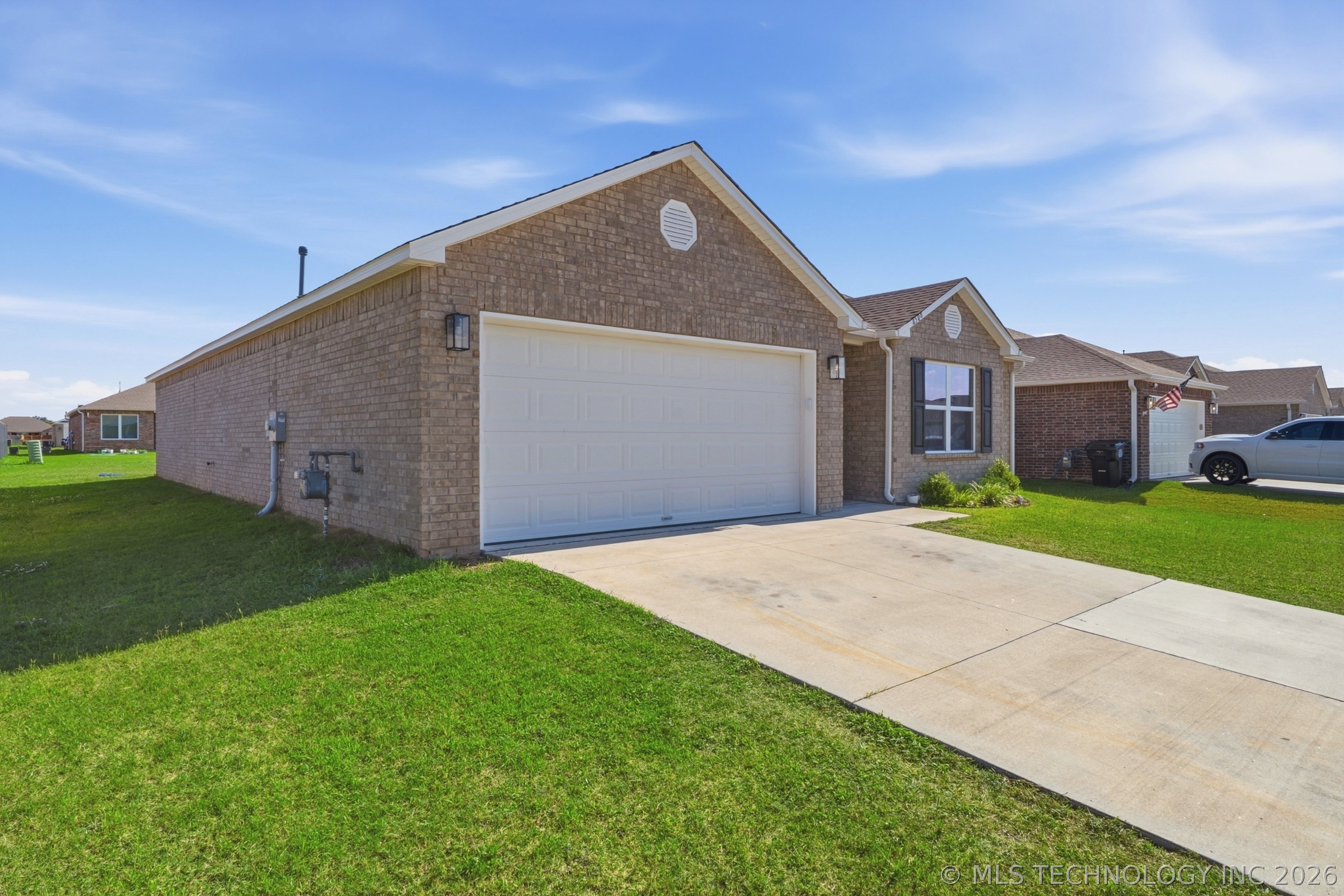 8508 E 162nd Place S Property Photo 3