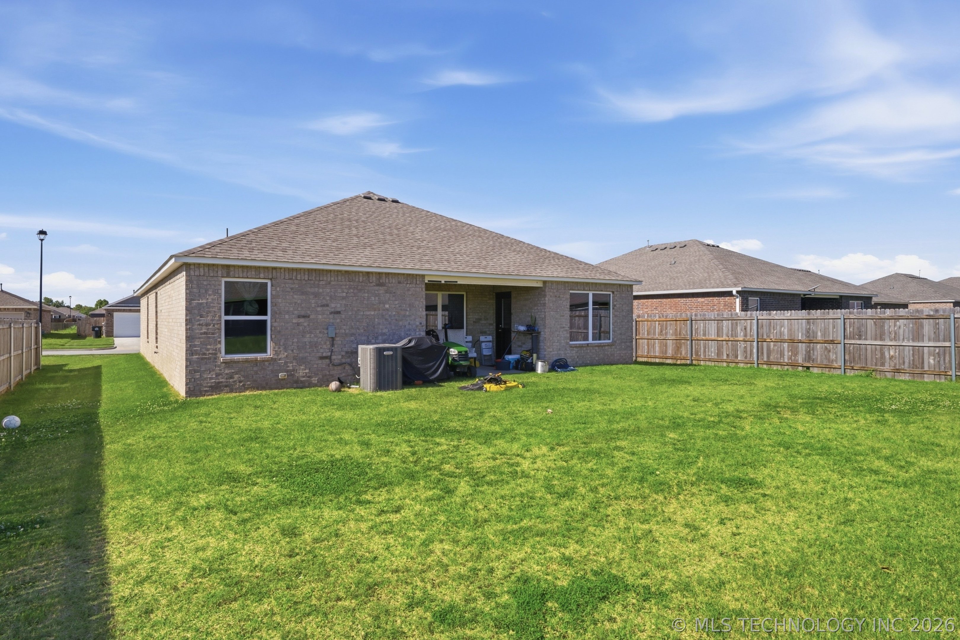 8508 E 162nd Place S Property Photo 27