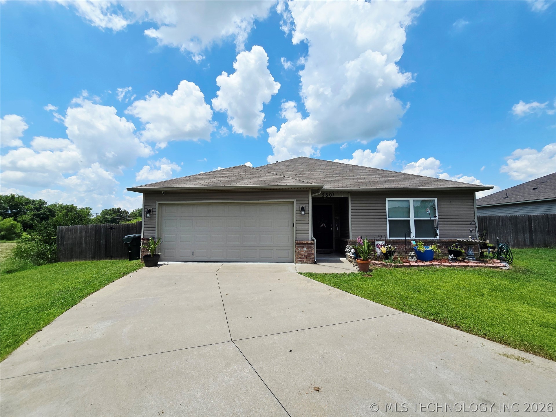 2801 Lariat Lane