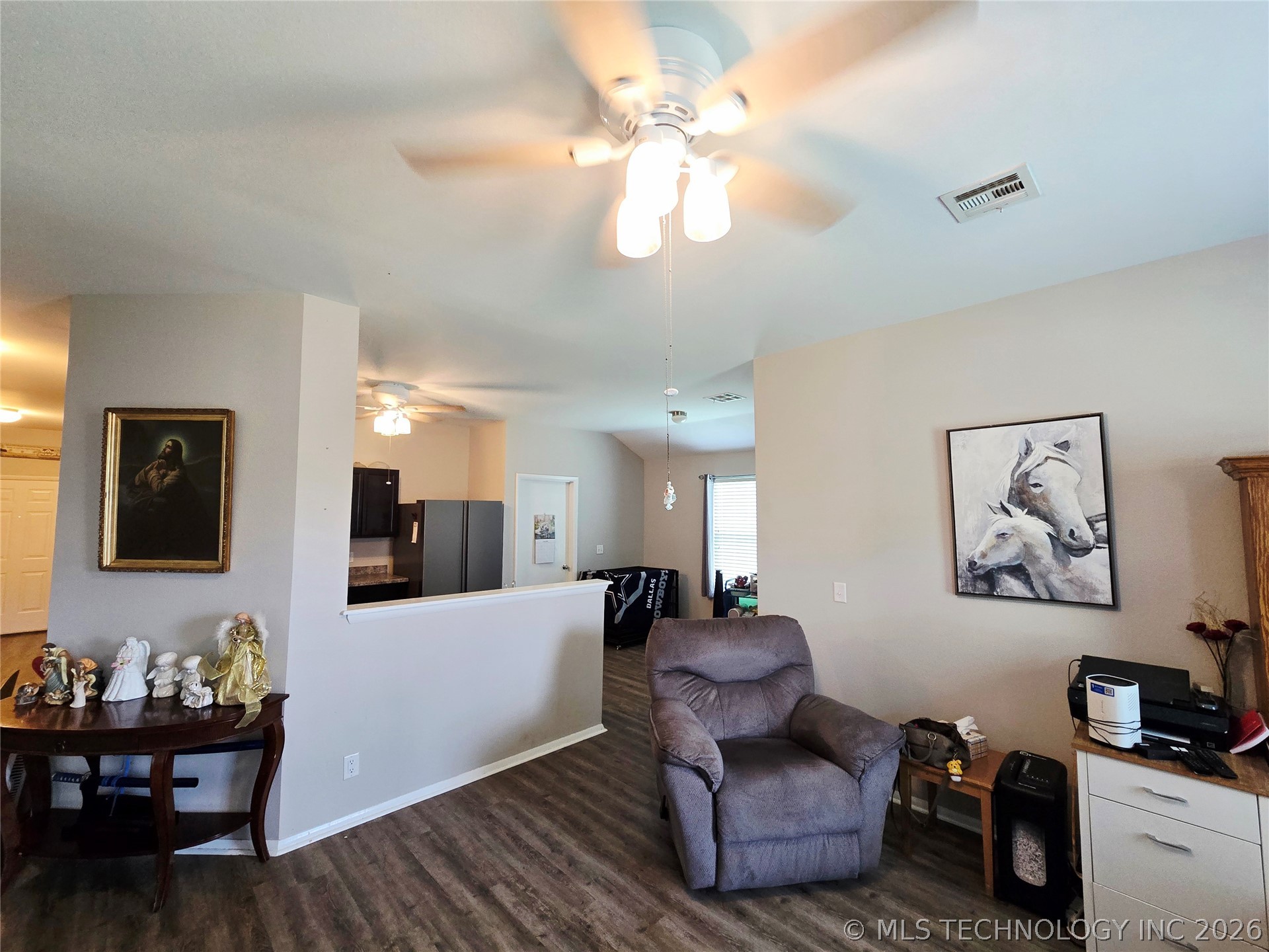 2801 Lariat Lane Property Photo 7