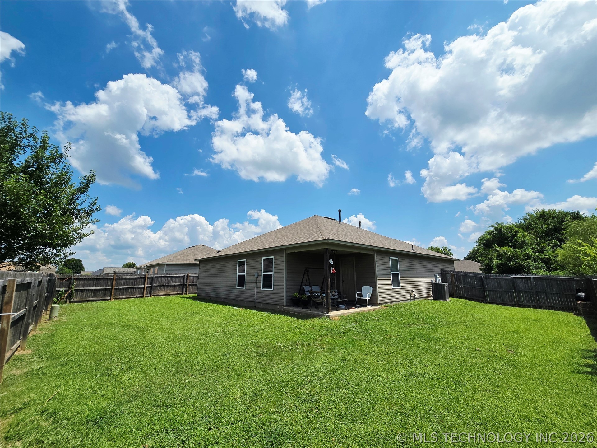 2801 Lariat Lane Property Photo 22