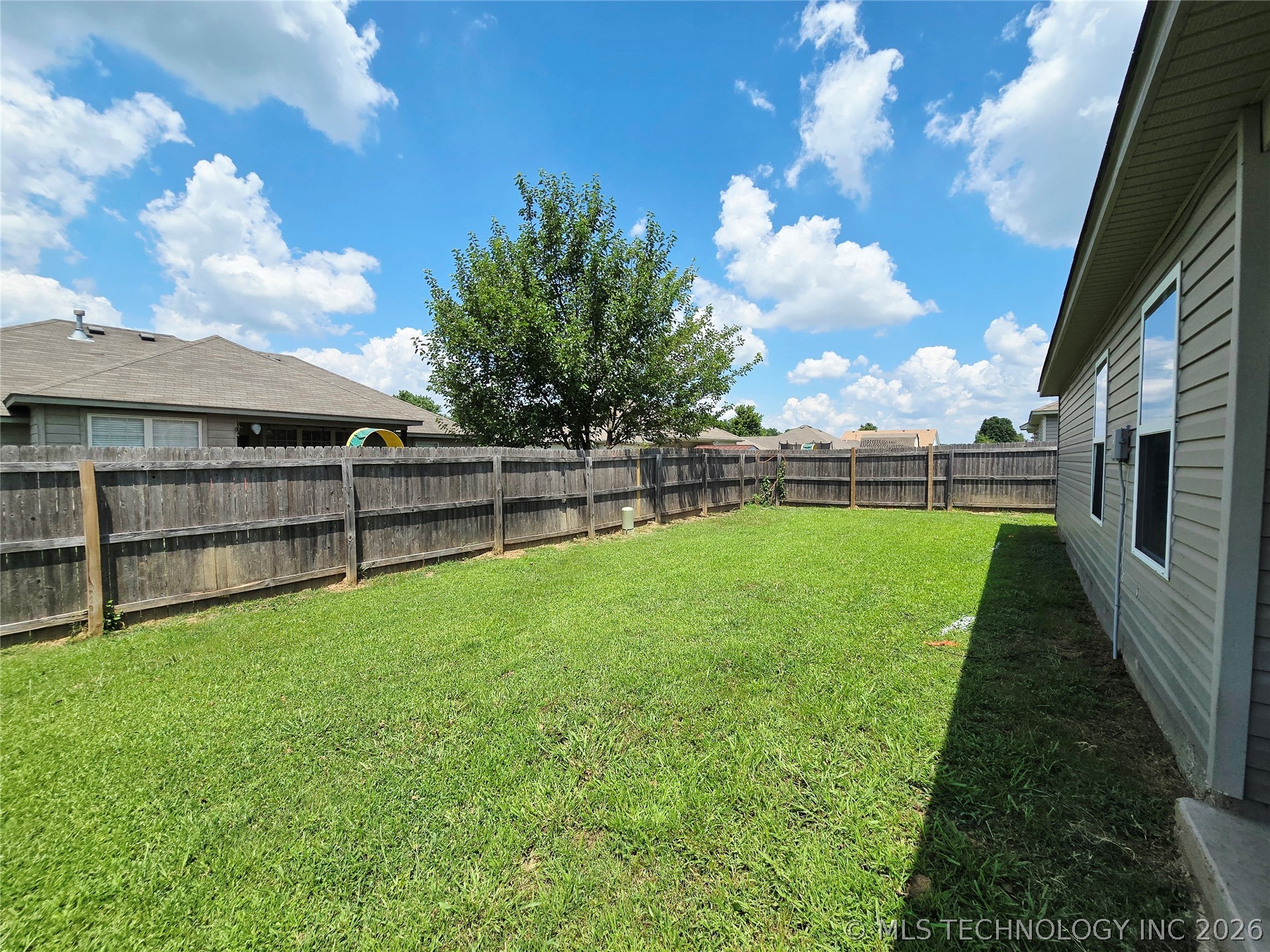 2801 Lariat Lane Property Photo 24