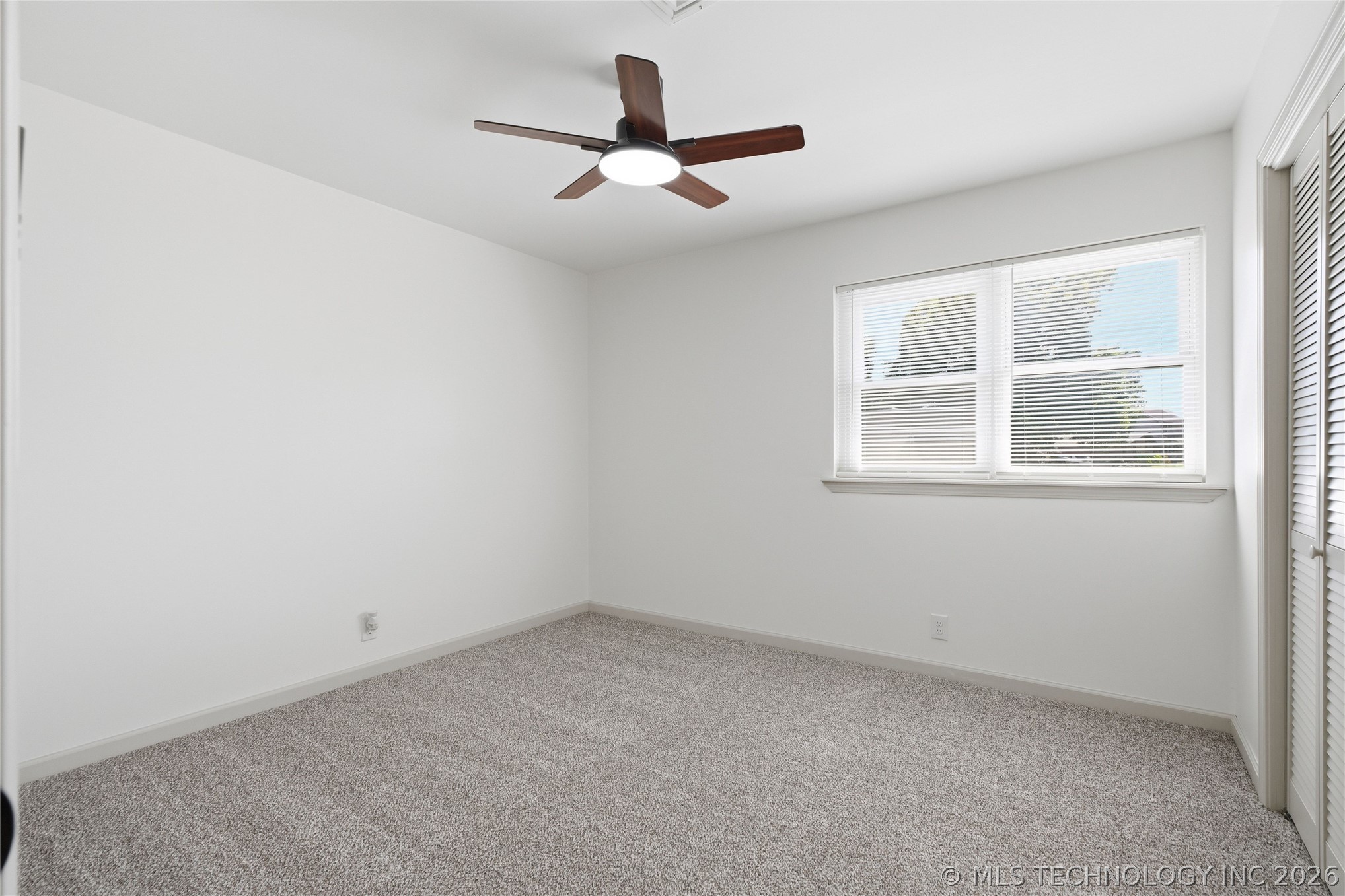 5329 S 76th East Avenue Property Photo 29