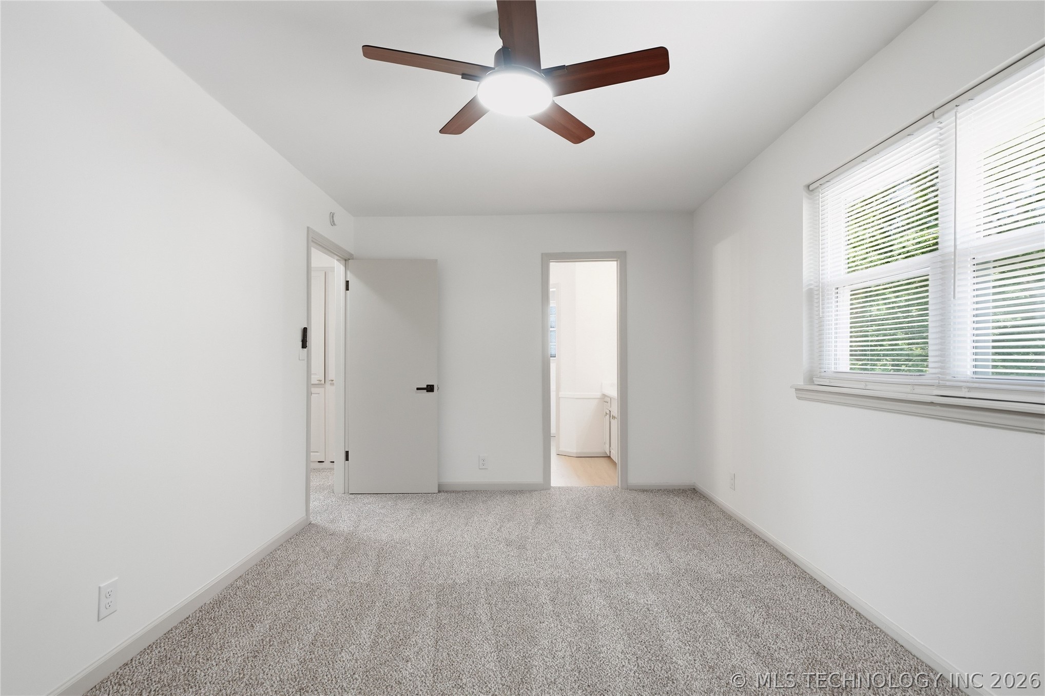 5329 S 76th East Avenue Property Photo 33