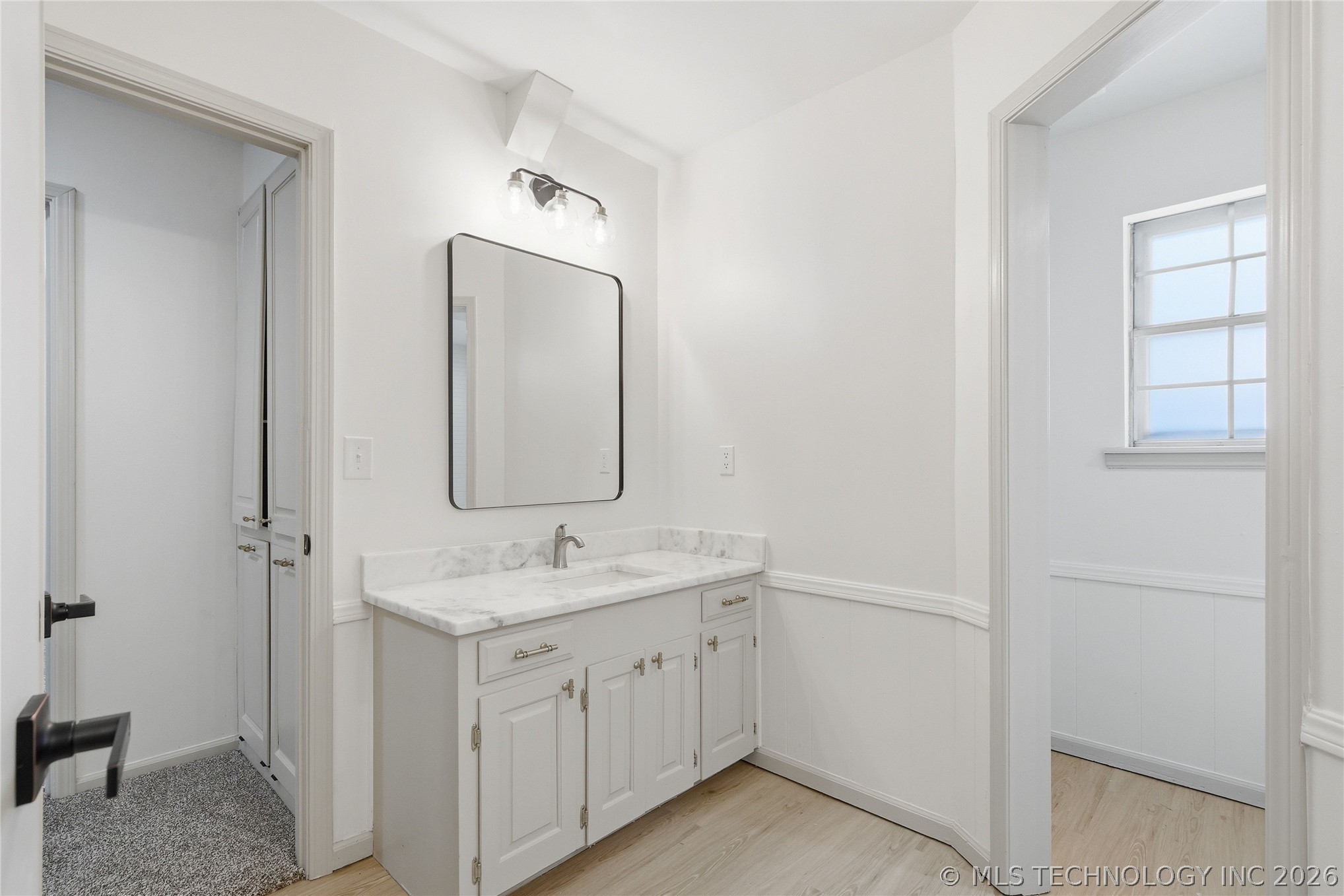 5329 S 76th East Avenue Property Photo 35