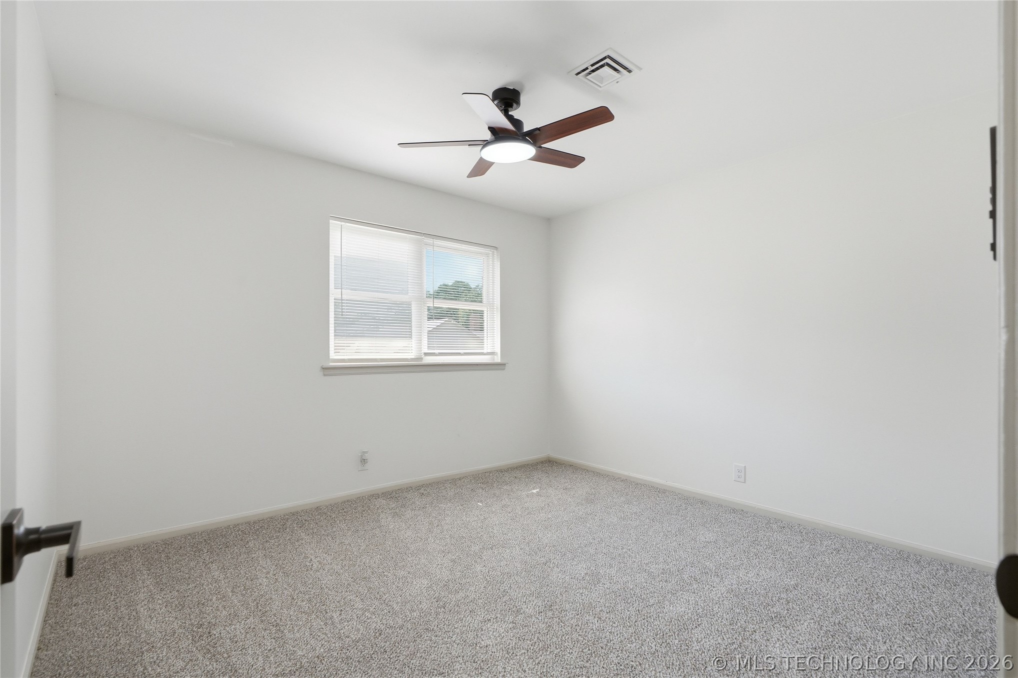 5329 S 76th East Avenue Property Photo 37