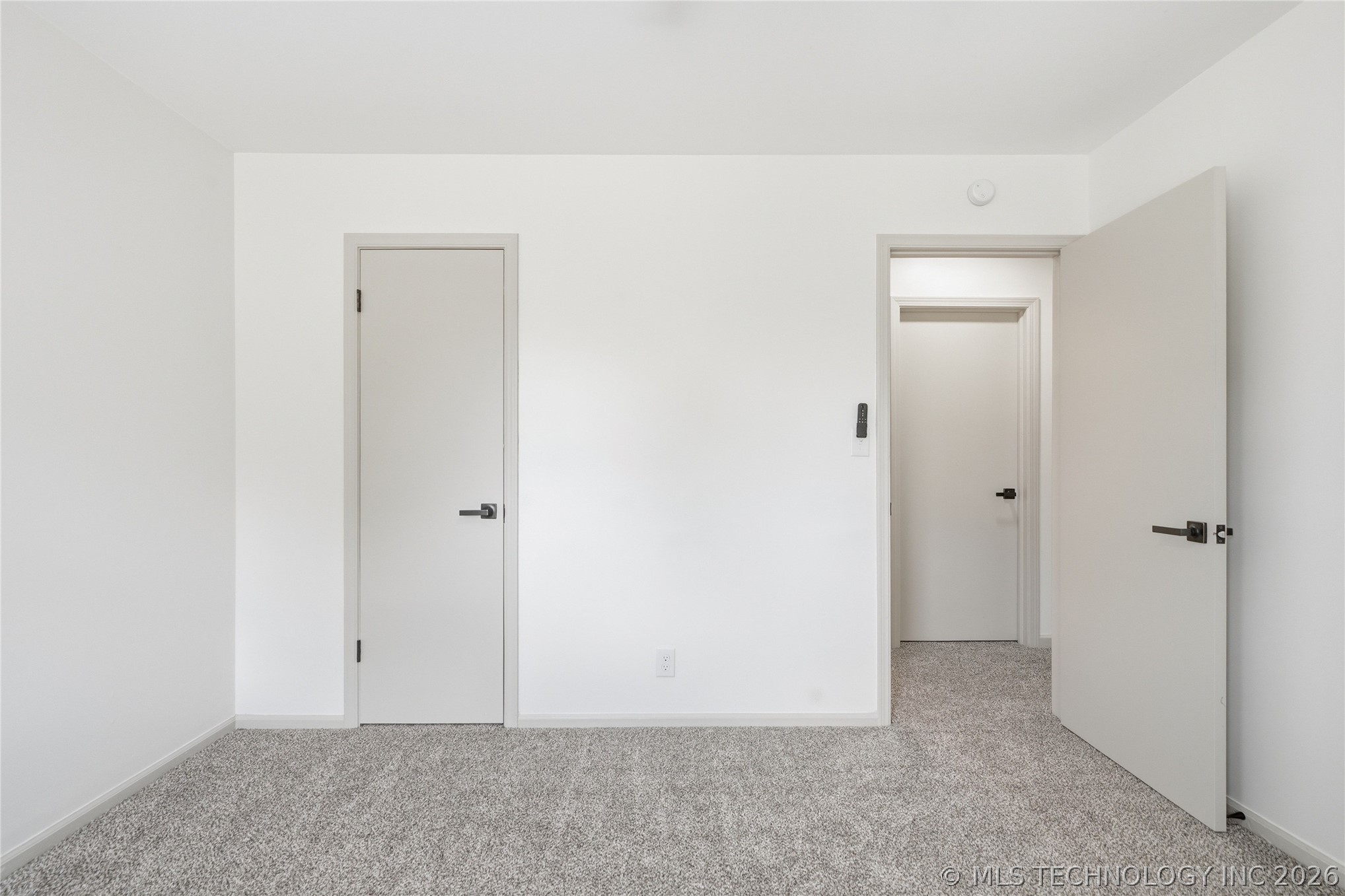5329 S 76th East Avenue Property Photo 38