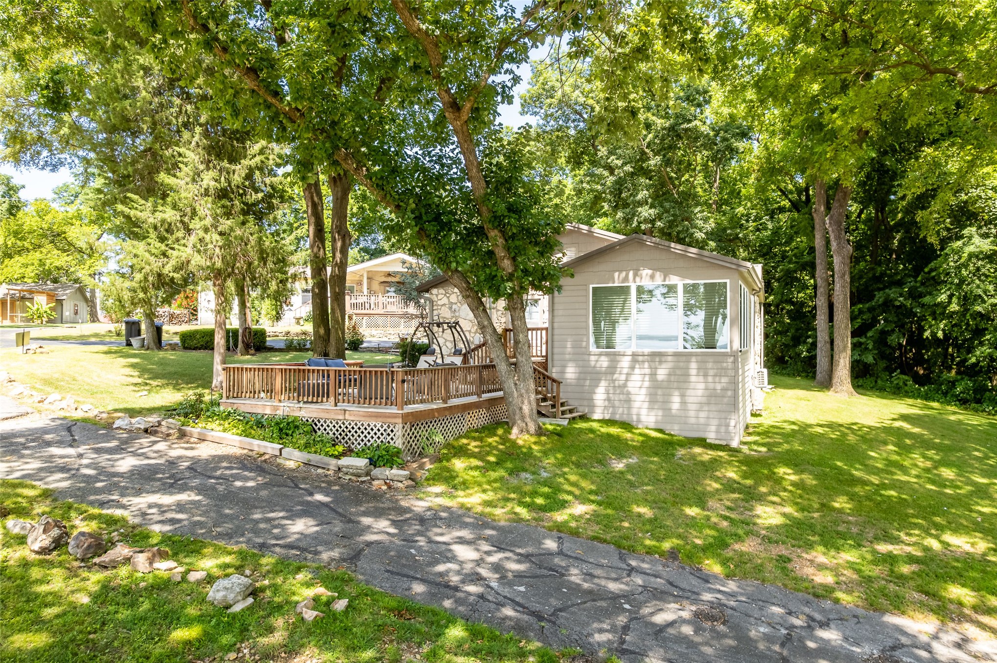 447040 E 357 Road Property Photo 6