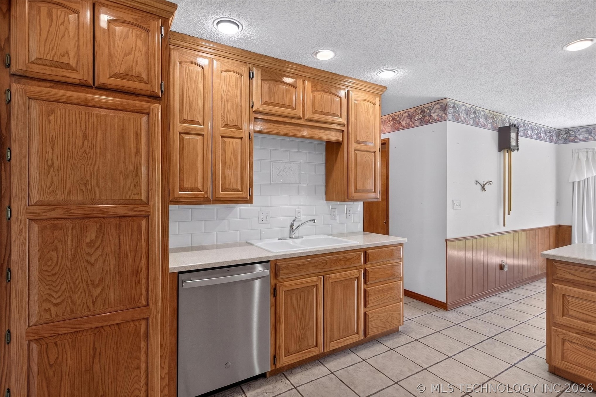 1102 N Delaware Street Property Photo 19