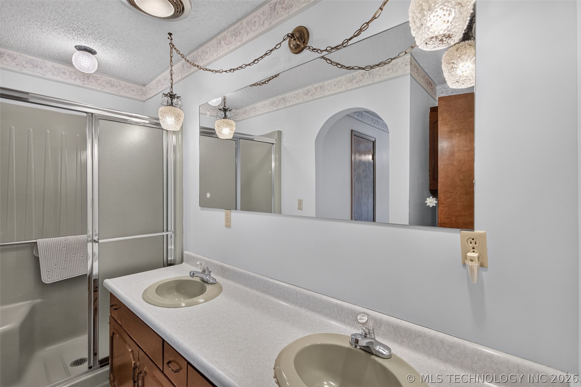 1102 N Delaware Street Property Photo 27