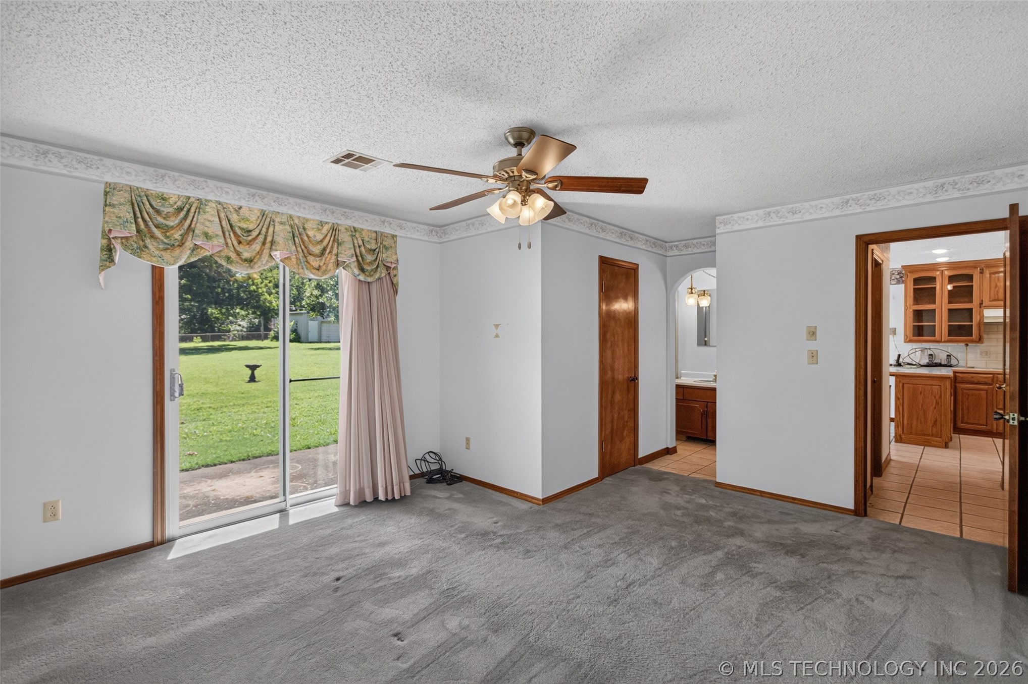 1102 N Delaware Street Property Photo 29