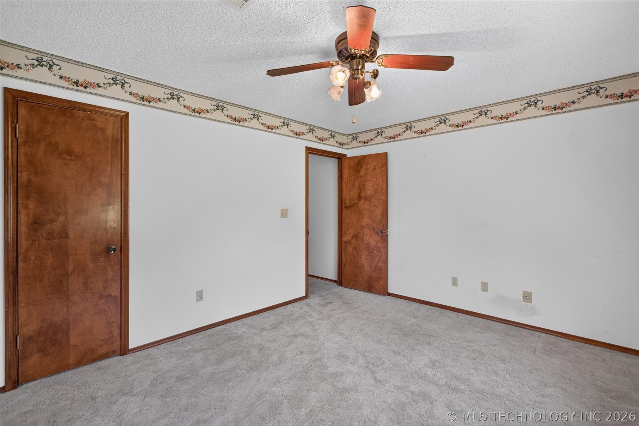 1102 N Delaware Street Property Photo 42