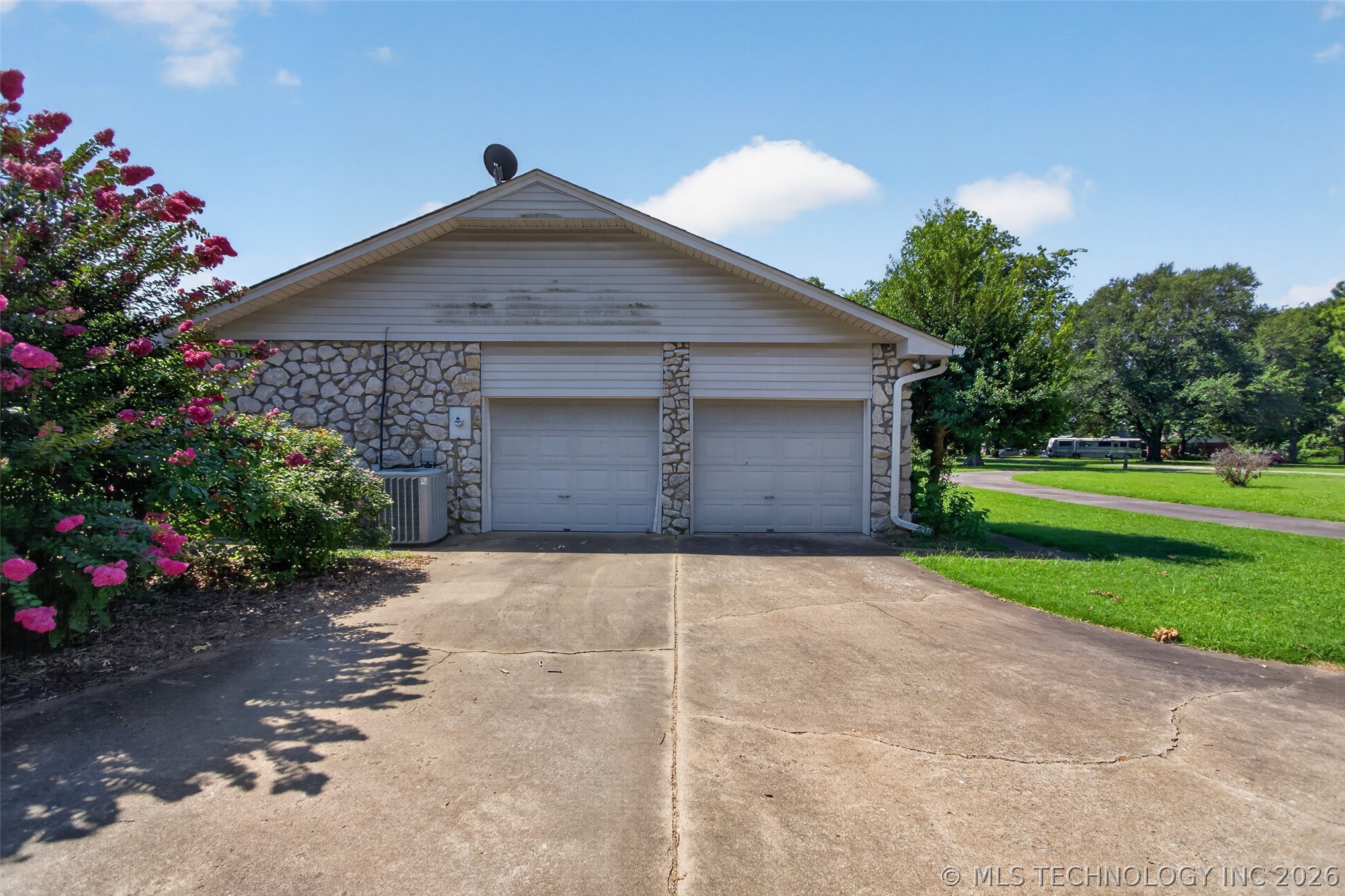 1102 N Delaware Street Property Photo 52