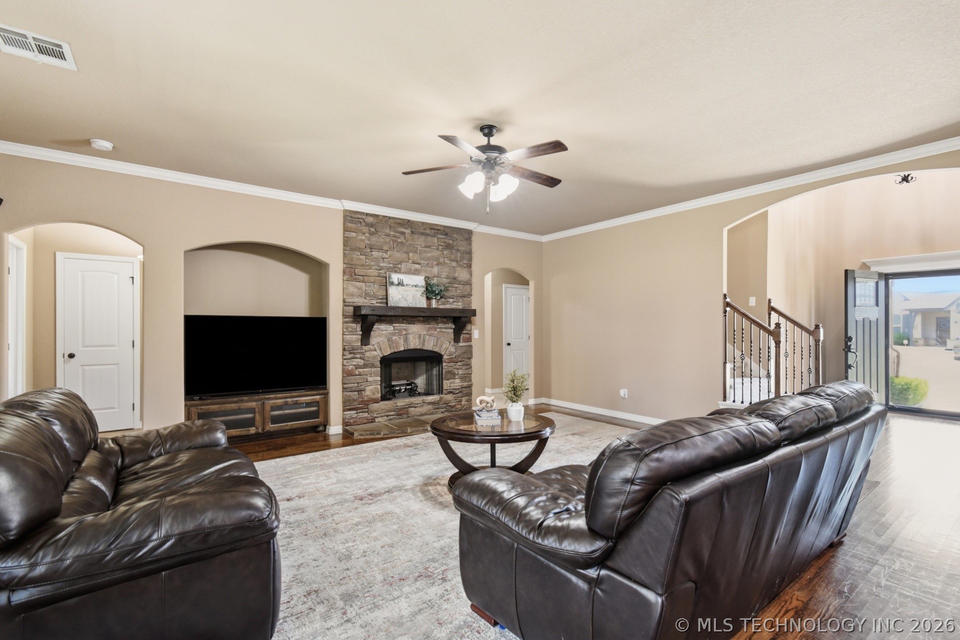 18713 E 42nd Place Property Photo 8