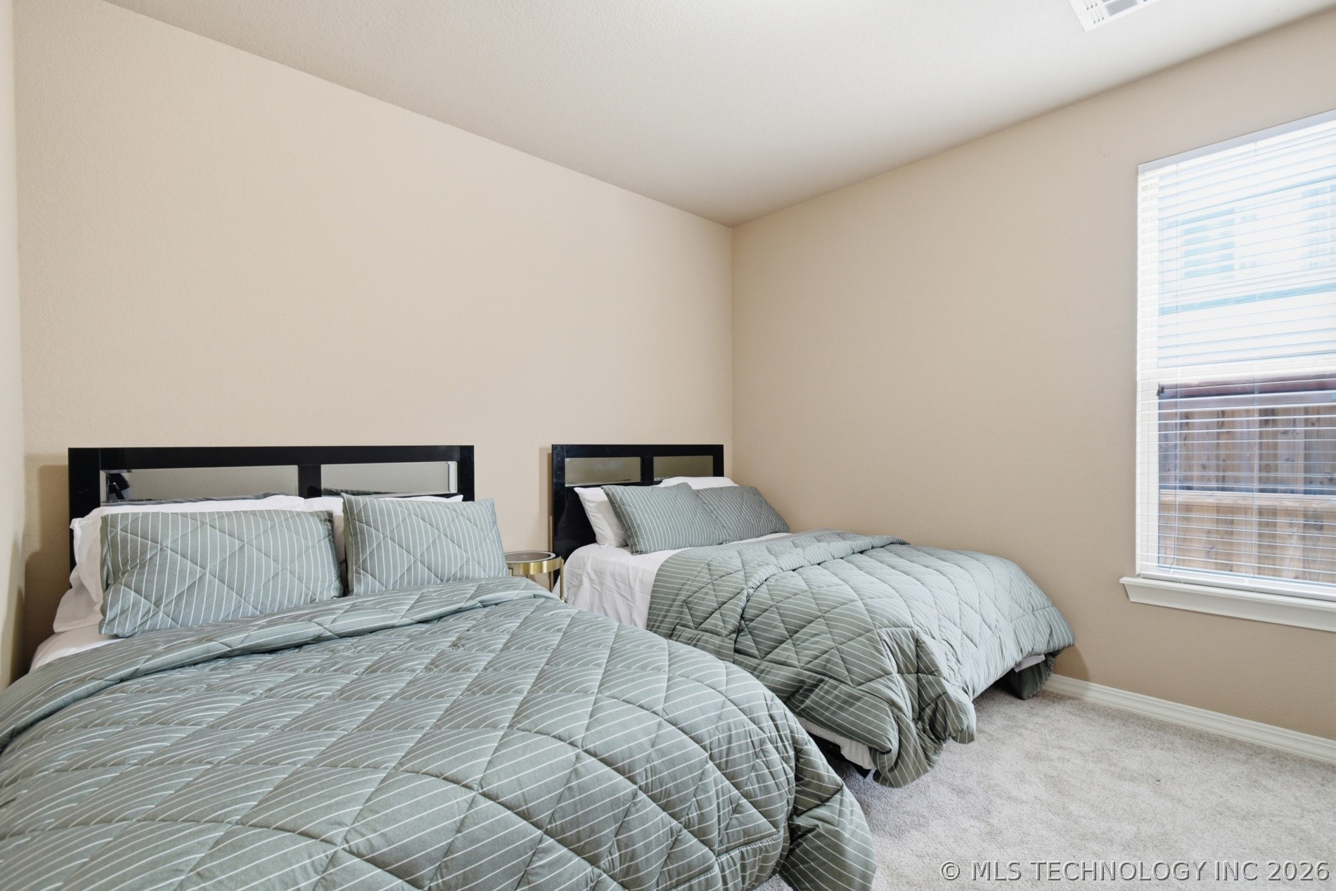 18713 E 42nd Place Property Photo 17