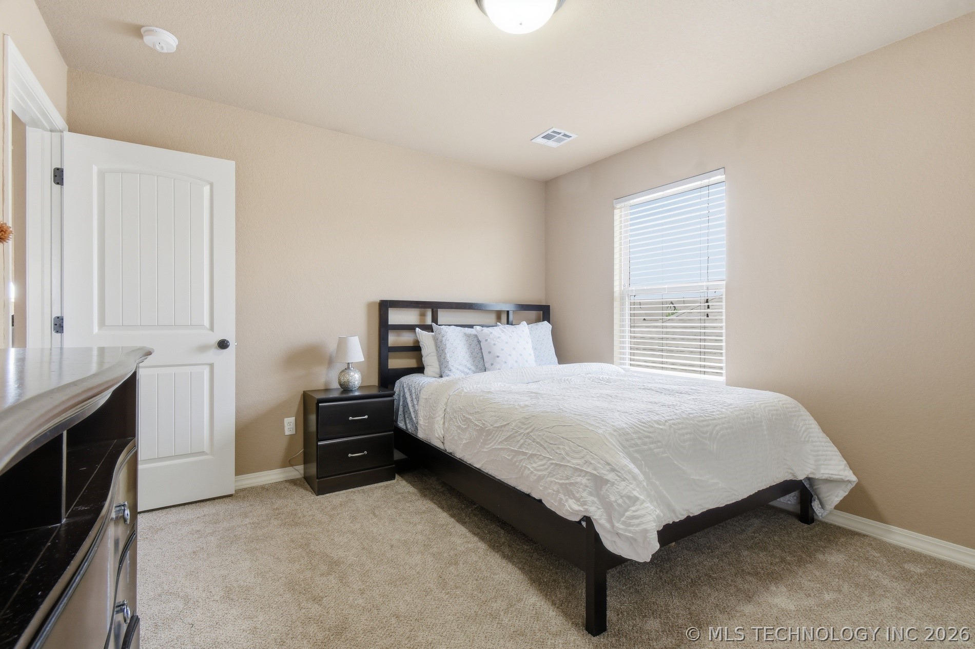 18713 E 42nd Place Property Photo 21