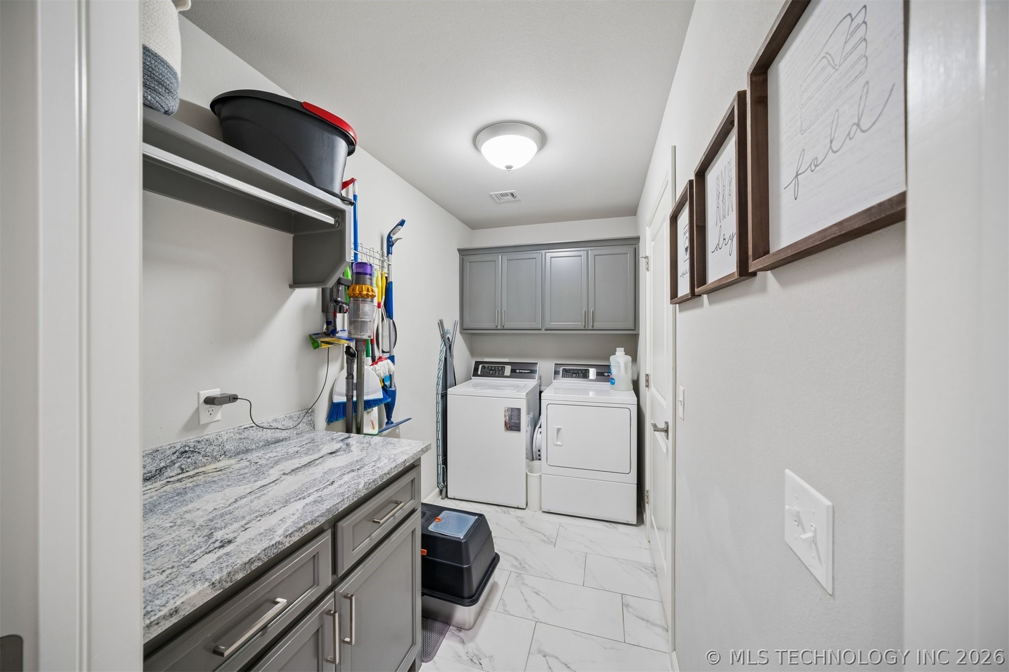 812 N 88th Street Property Photo 32