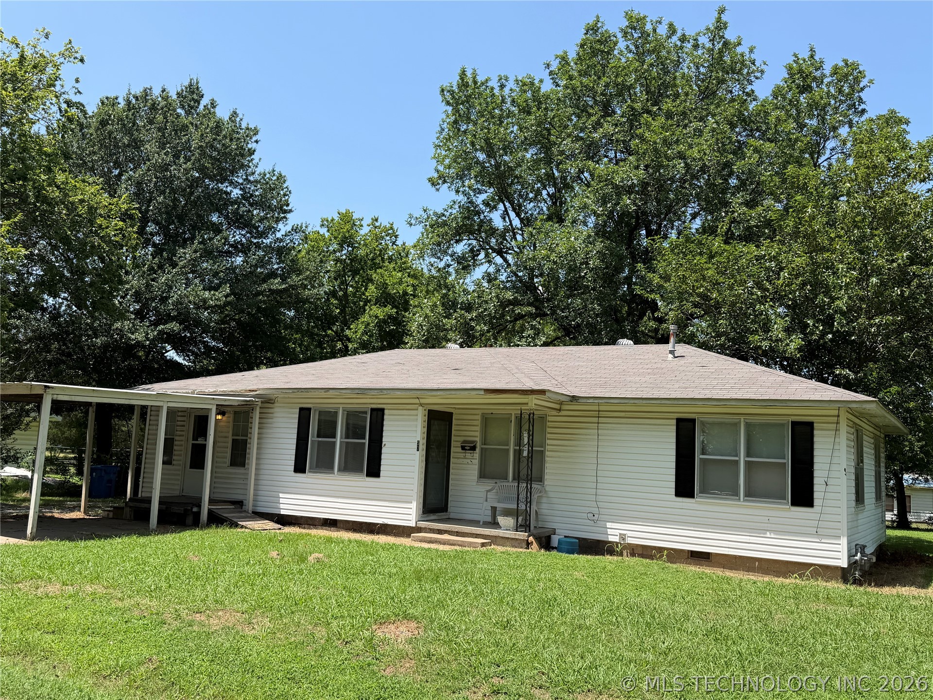 57 W Townsend Avenue Property Photo 3