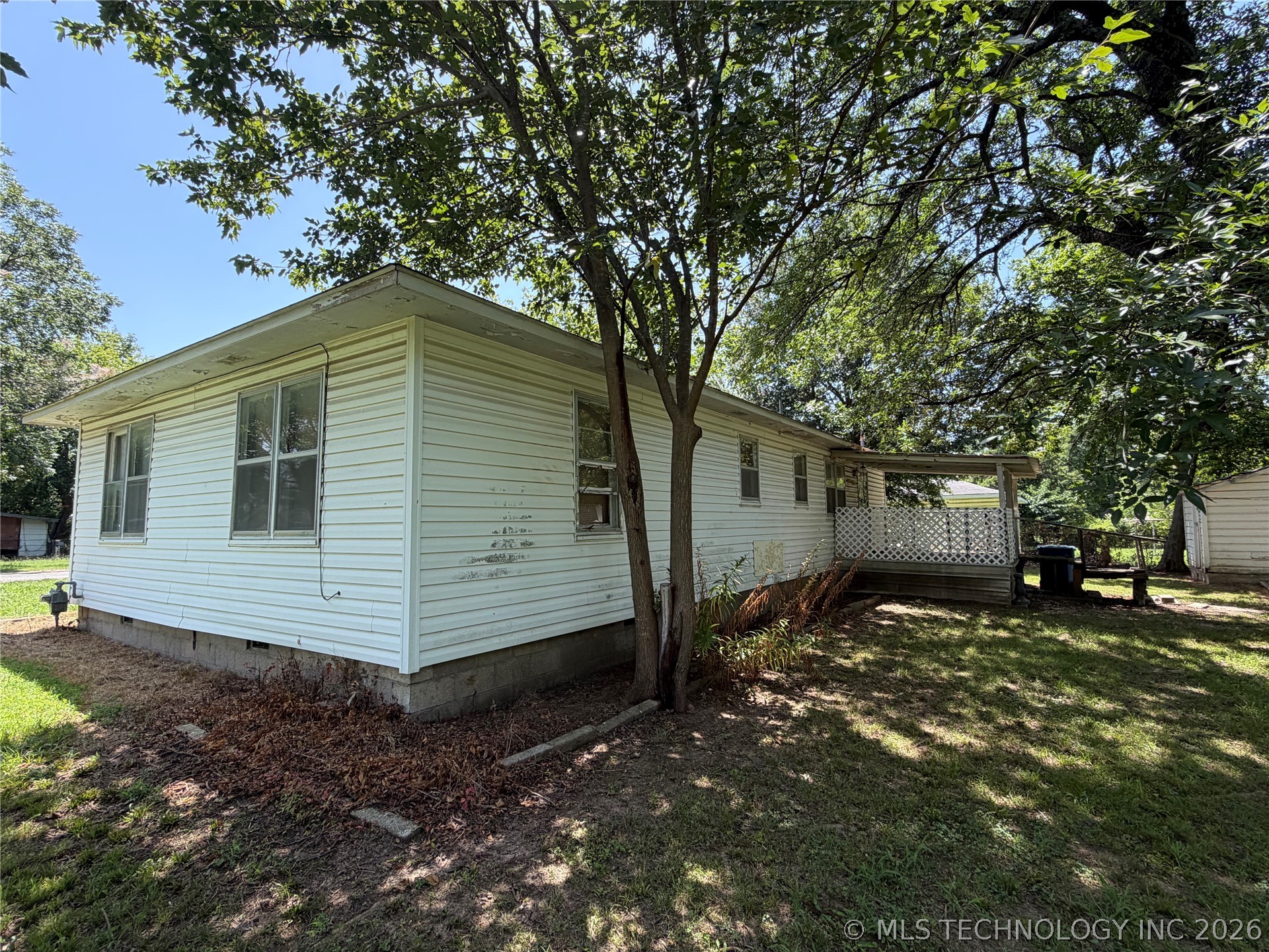 57 W Townsend Avenue Property Photo 5