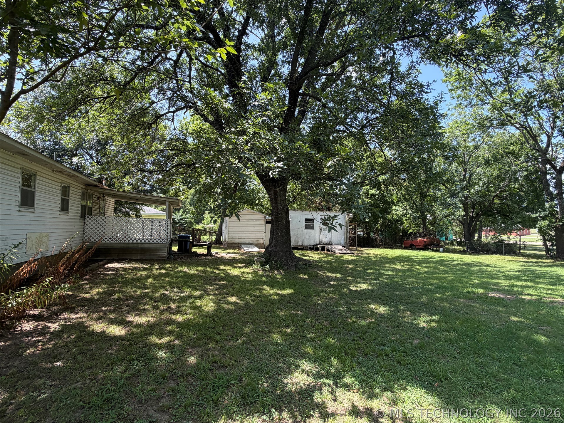 57 W Townsend Avenue Property Photo 6