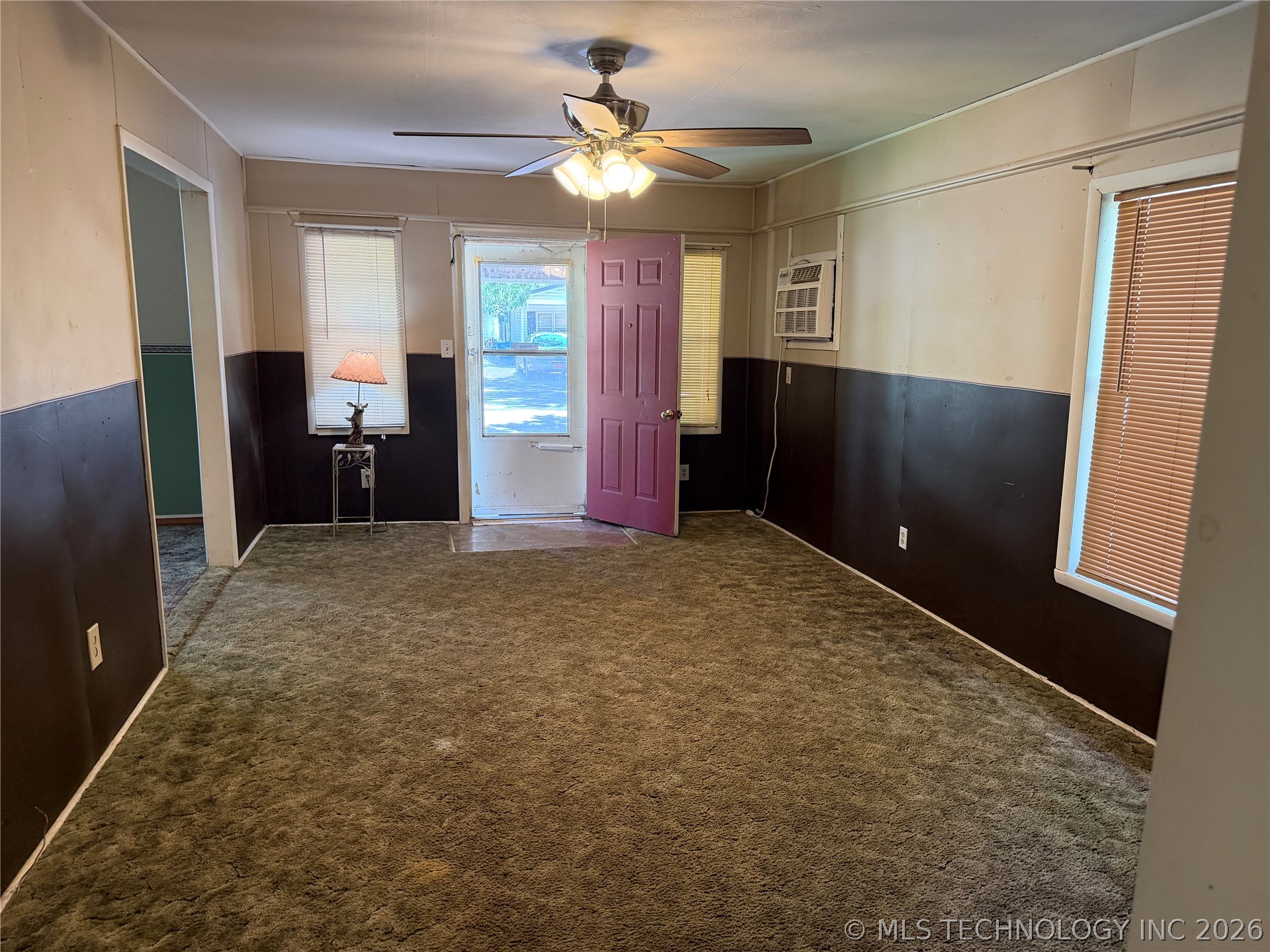 57 W Townsend Avenue Property Photo 14
