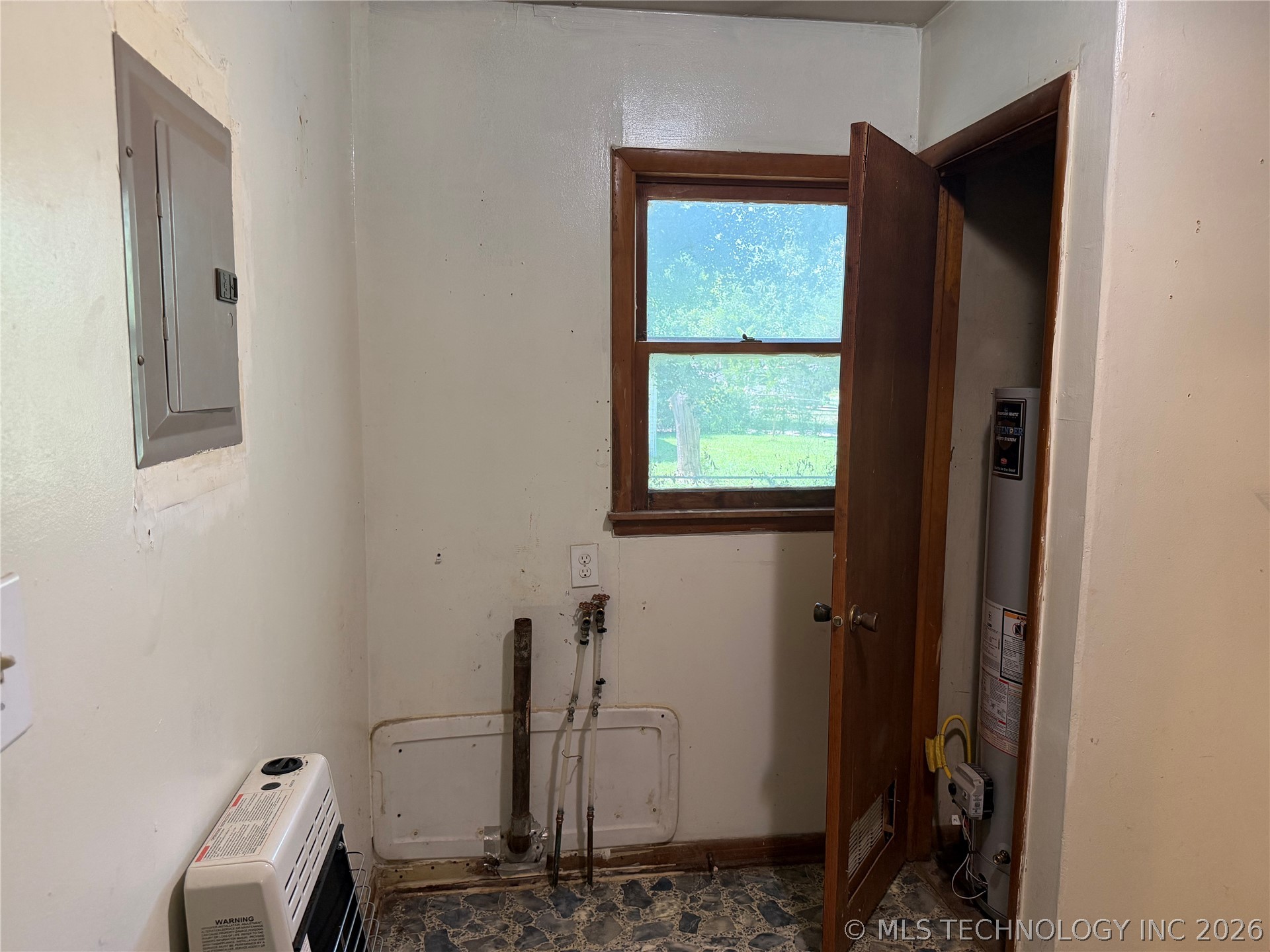 57 W Townsend Avenue Property Photo 15
