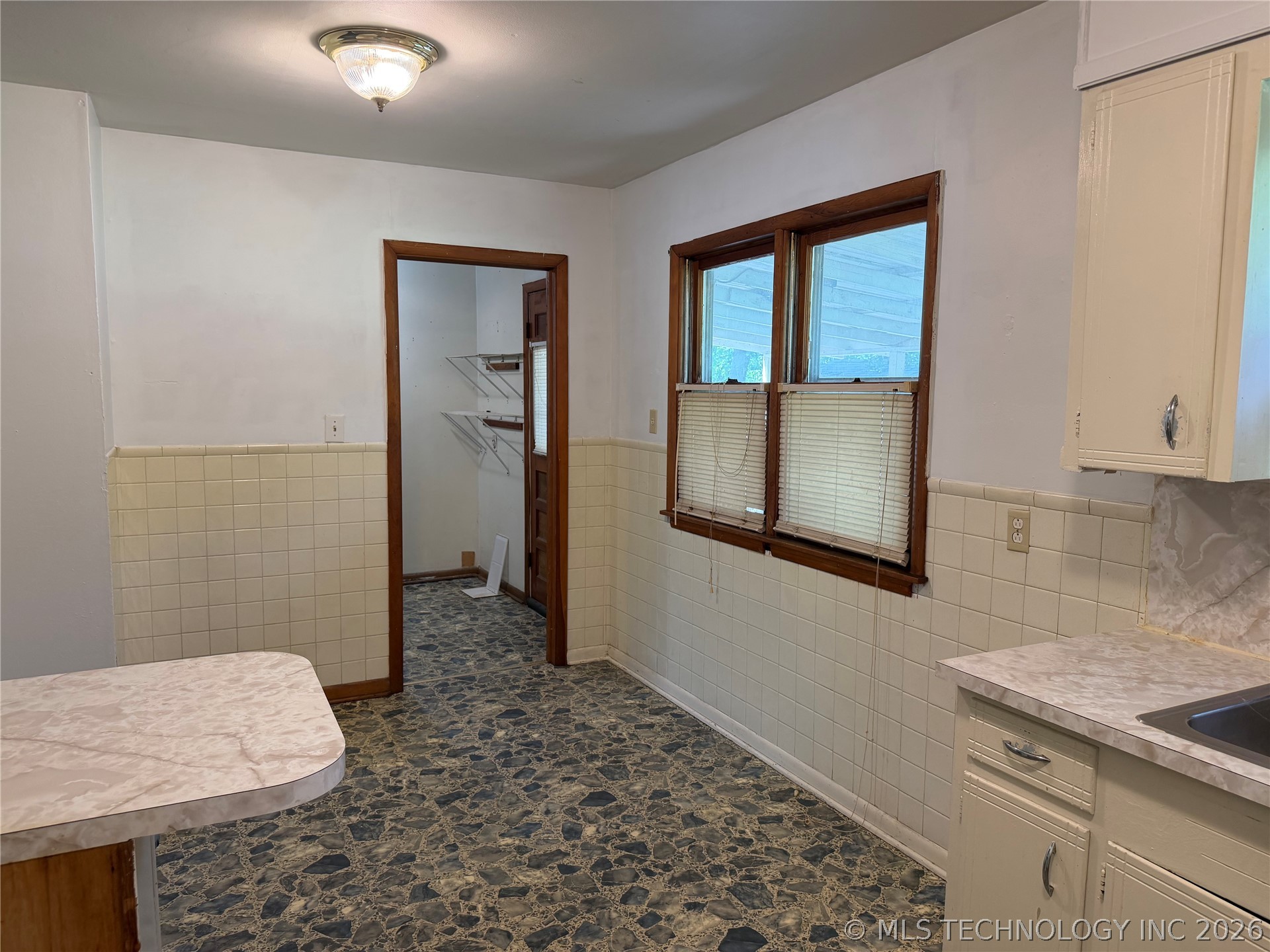 57 W Townsend Avenue Property Photo 19
