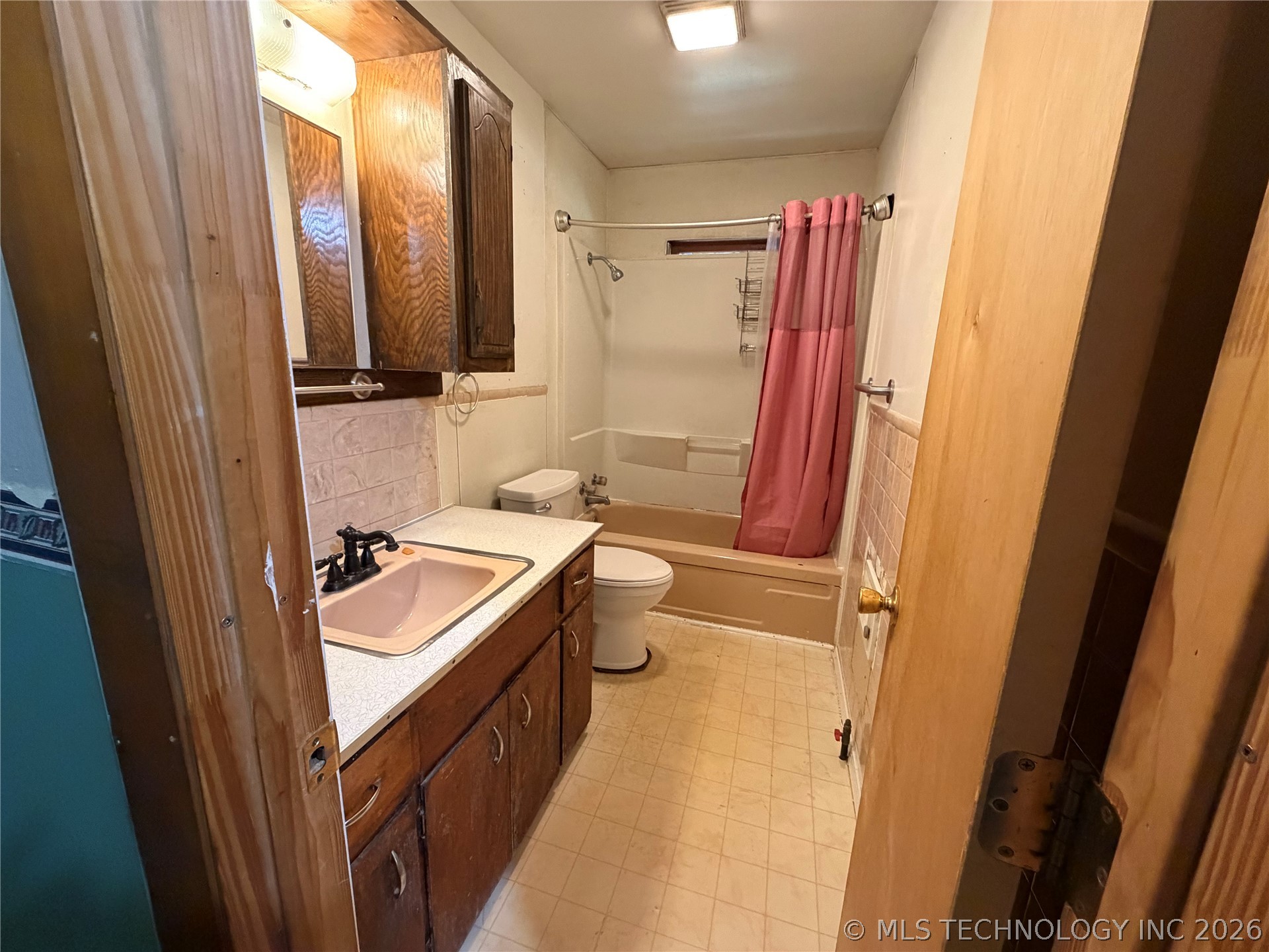 57 W Townsend Avenue Property Photo 24