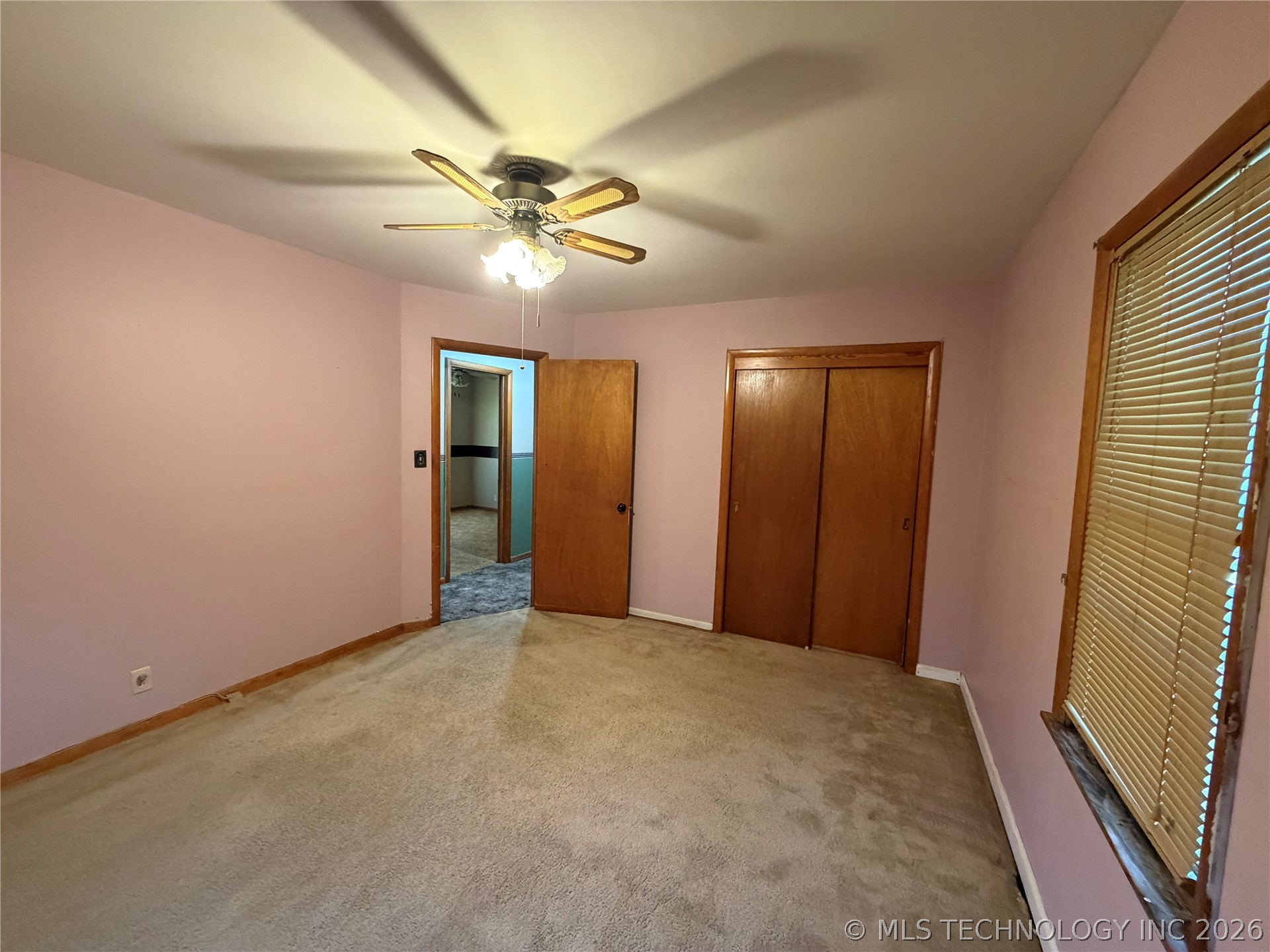 57 W Townsend Avenue Property Photo 28