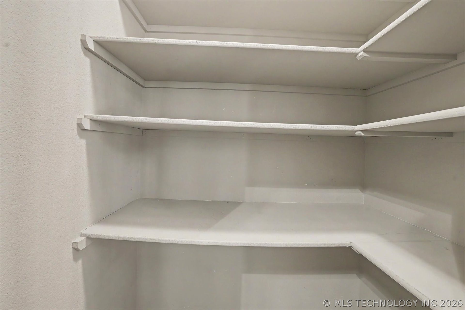 13405 S Poplar Street Property Photo 18