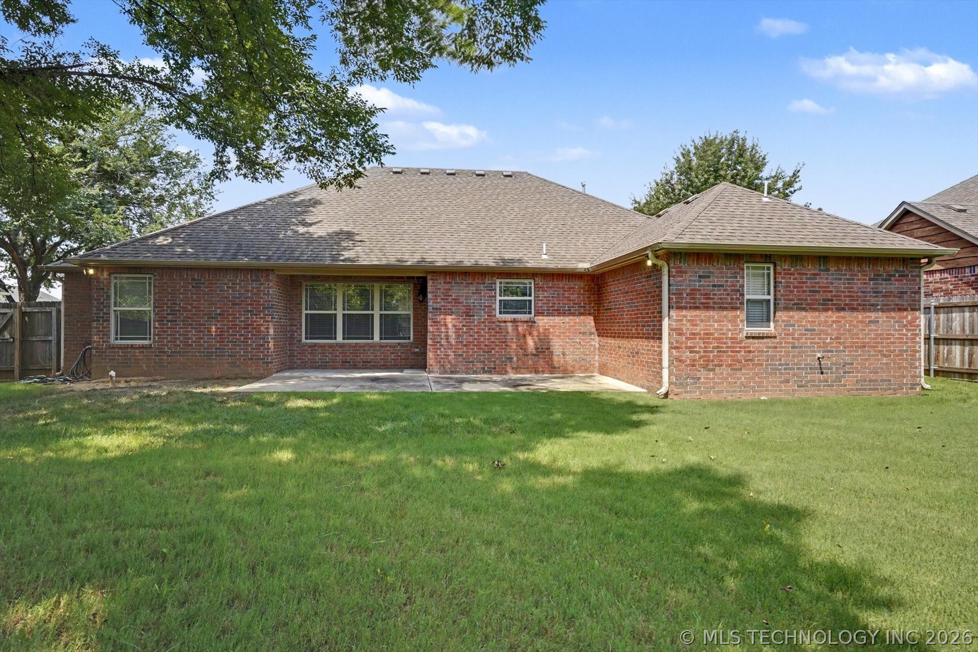 13405 S Poplar Street Property Photo 31