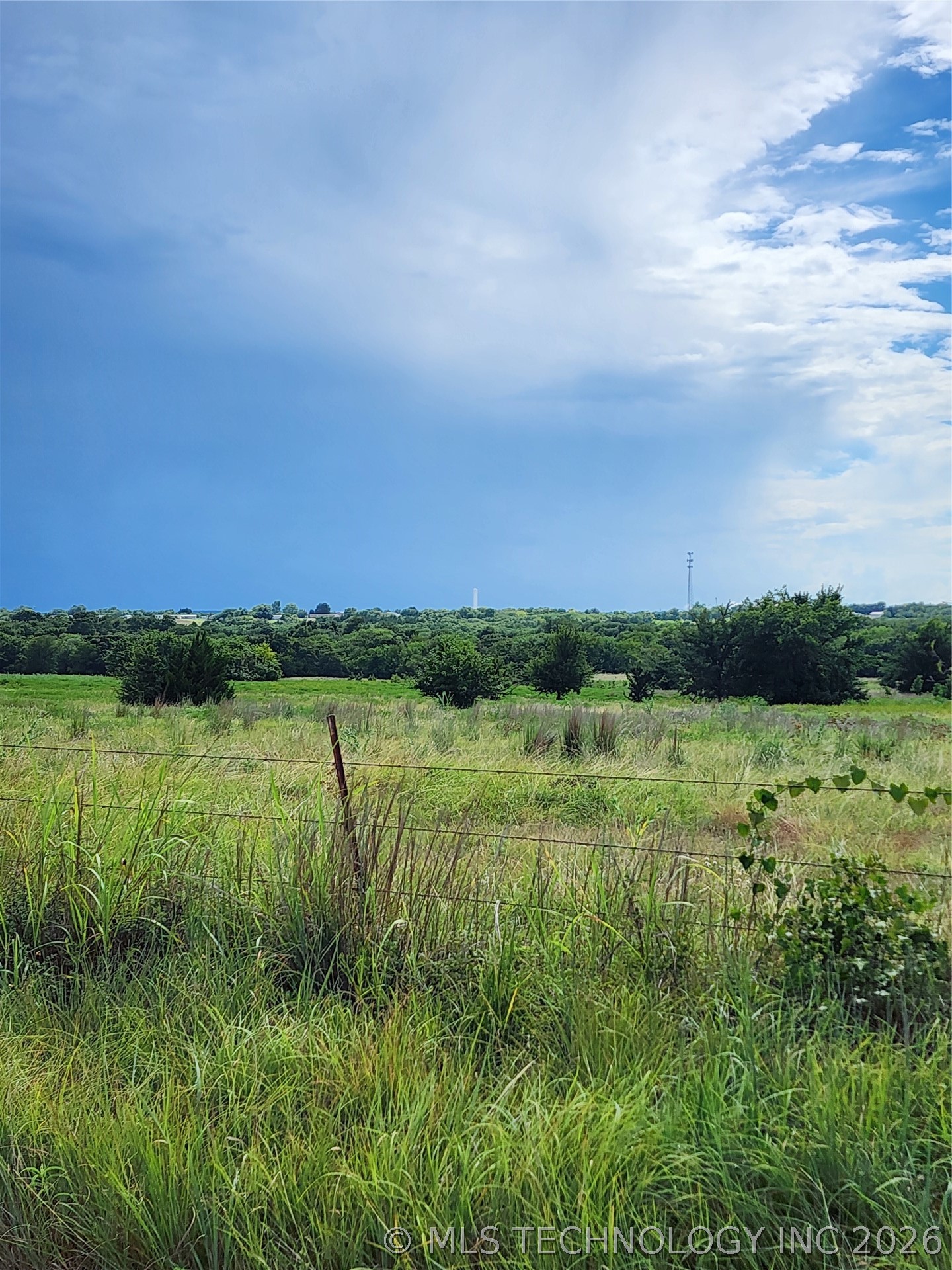 8353 Knobb Road Property Photo 2