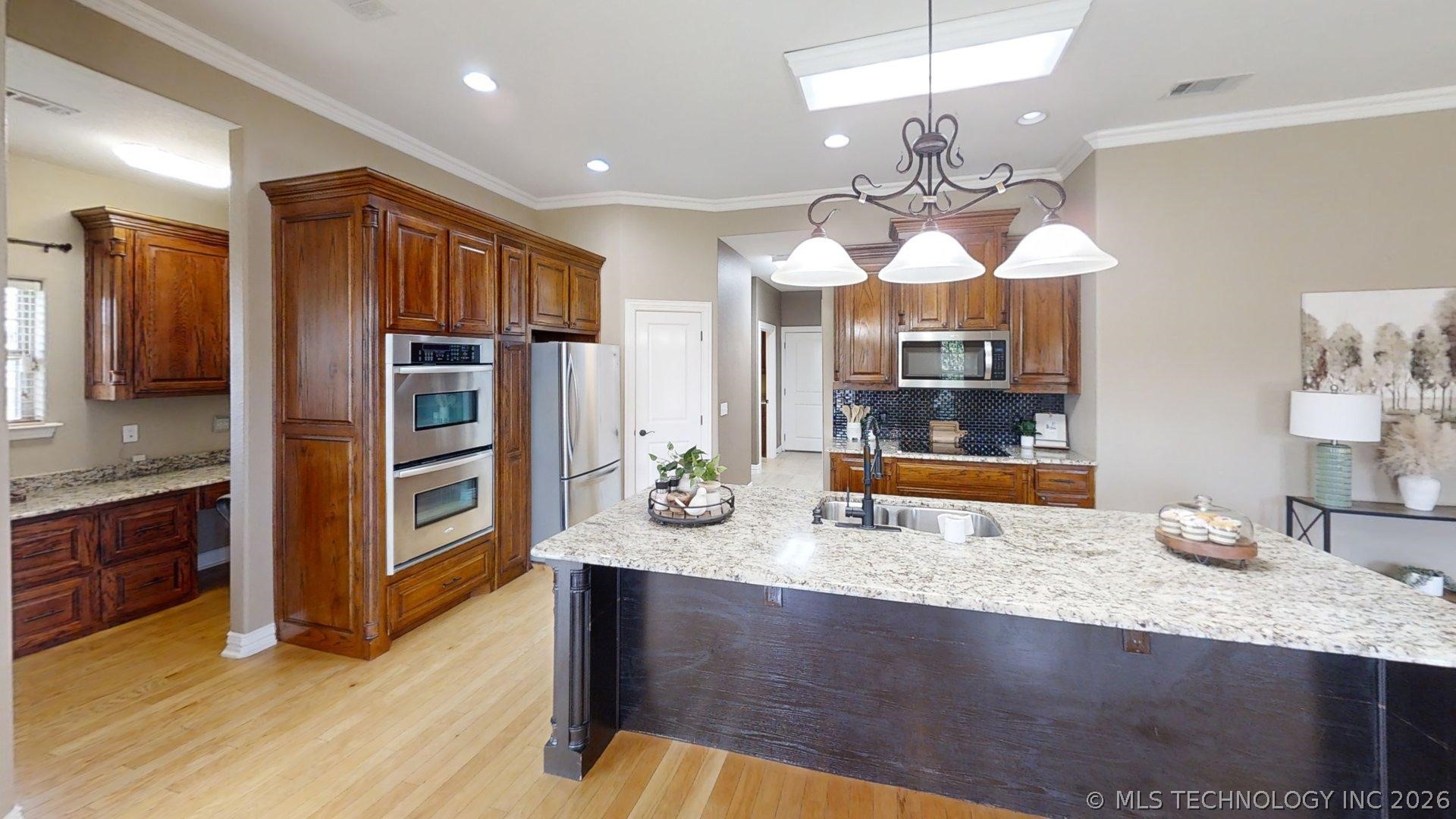 401 Wandering Way Property Photo 23