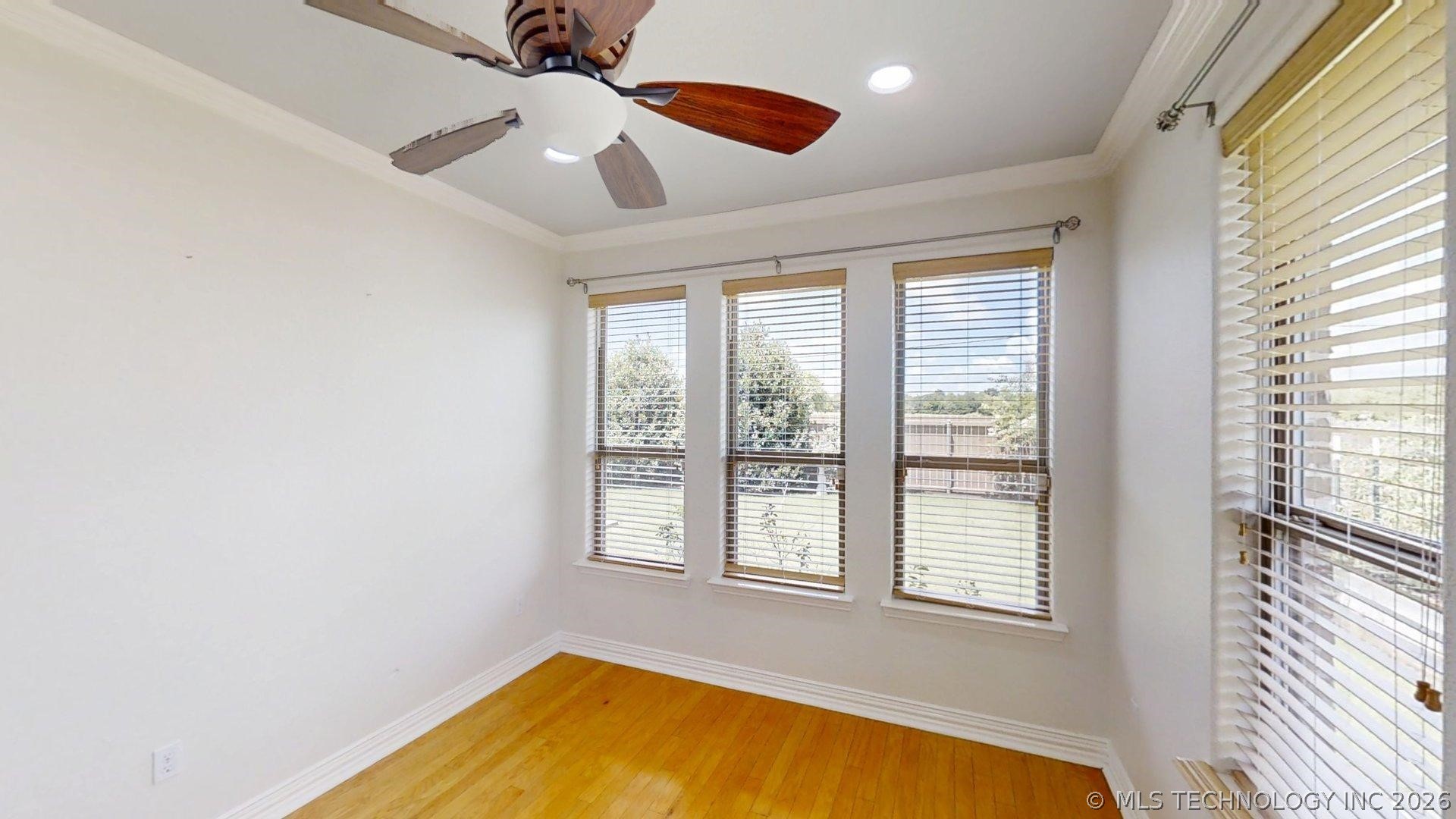 401 Wandering Way Property Photo 28