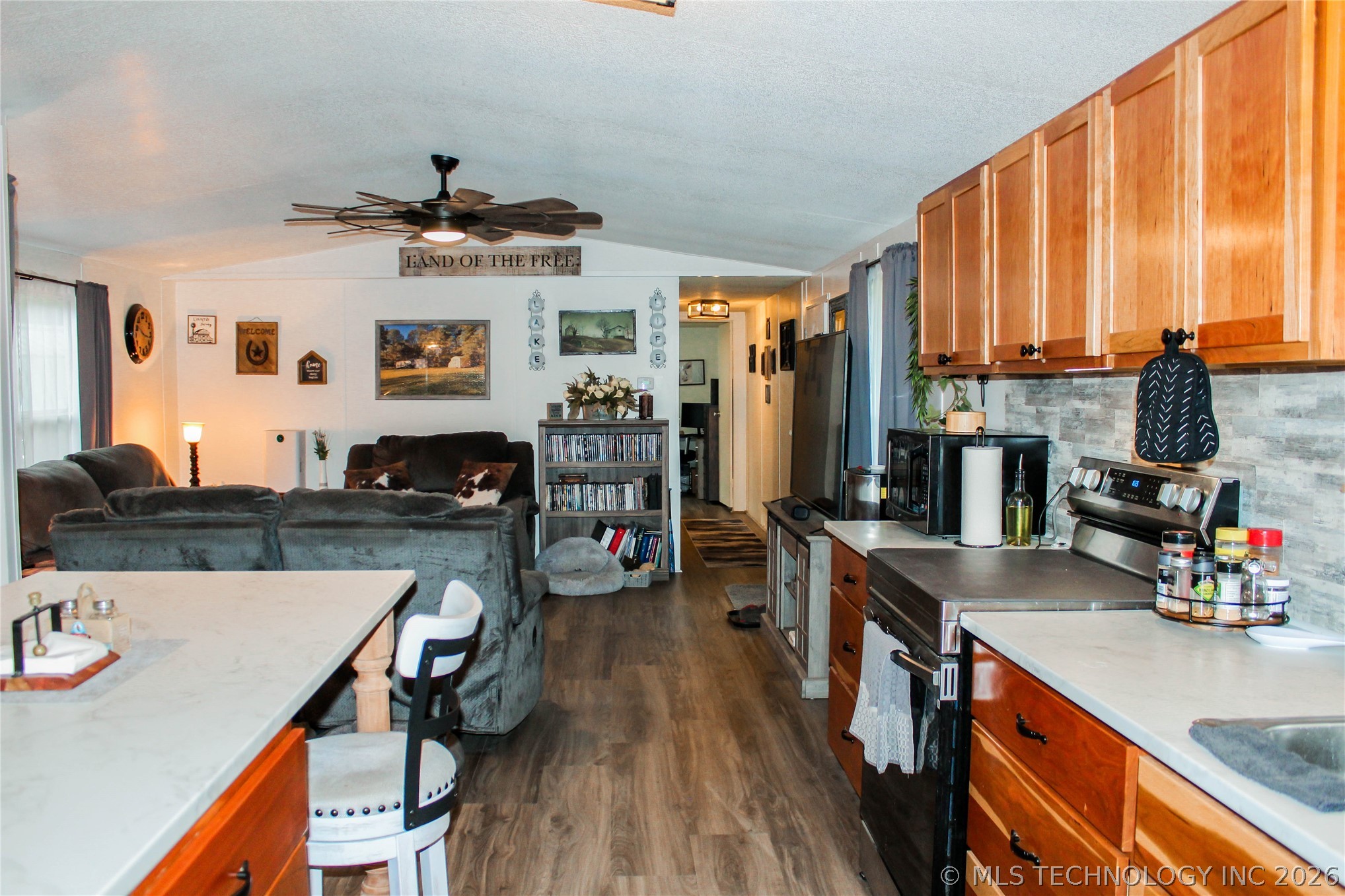 108524 Mutiny Property Photo 14
