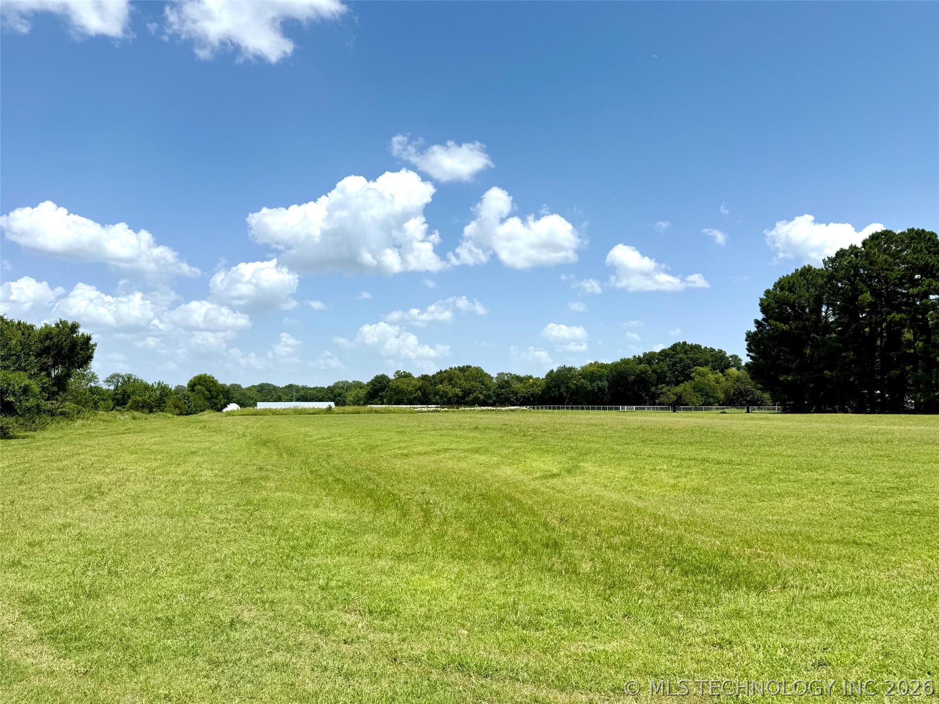 1701 S Cheyenne Road Property Photo 1