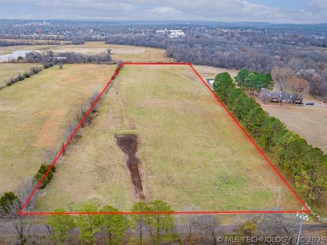 1701 S Cheyenne Road Property Photo 7