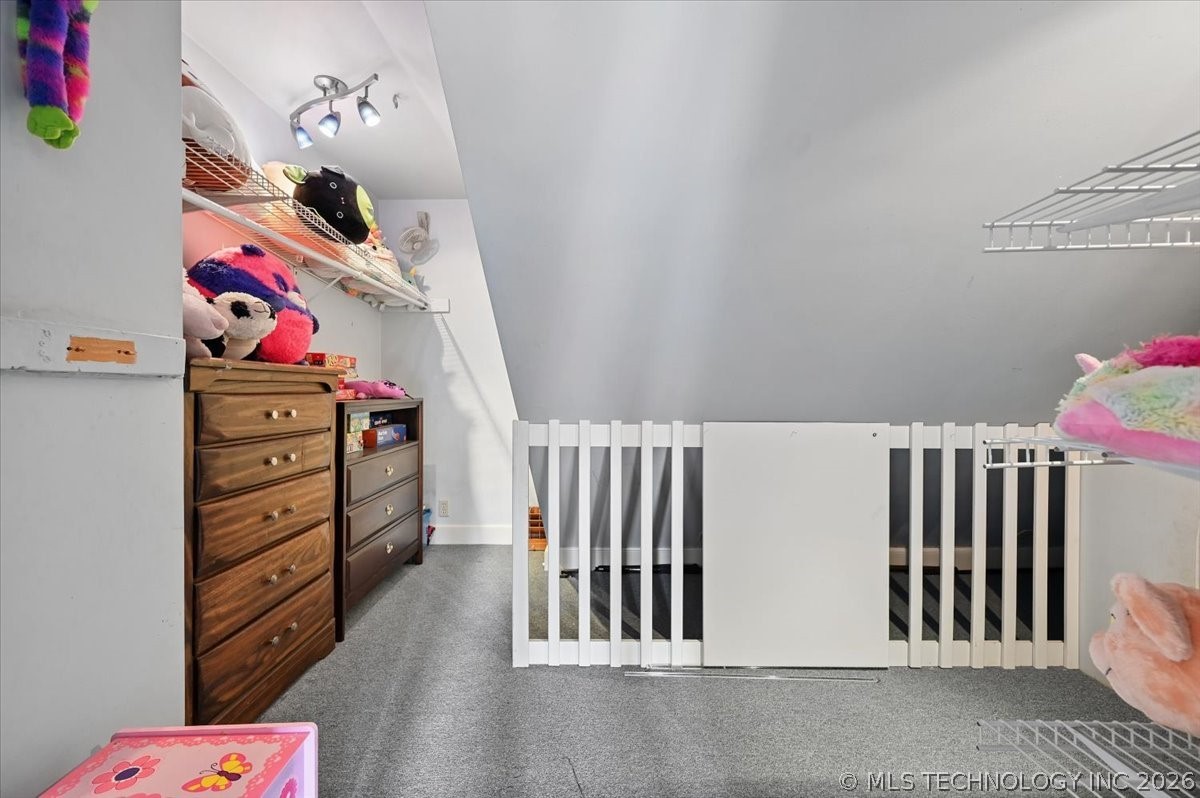 2720 E 22nd Street Property Photo 50