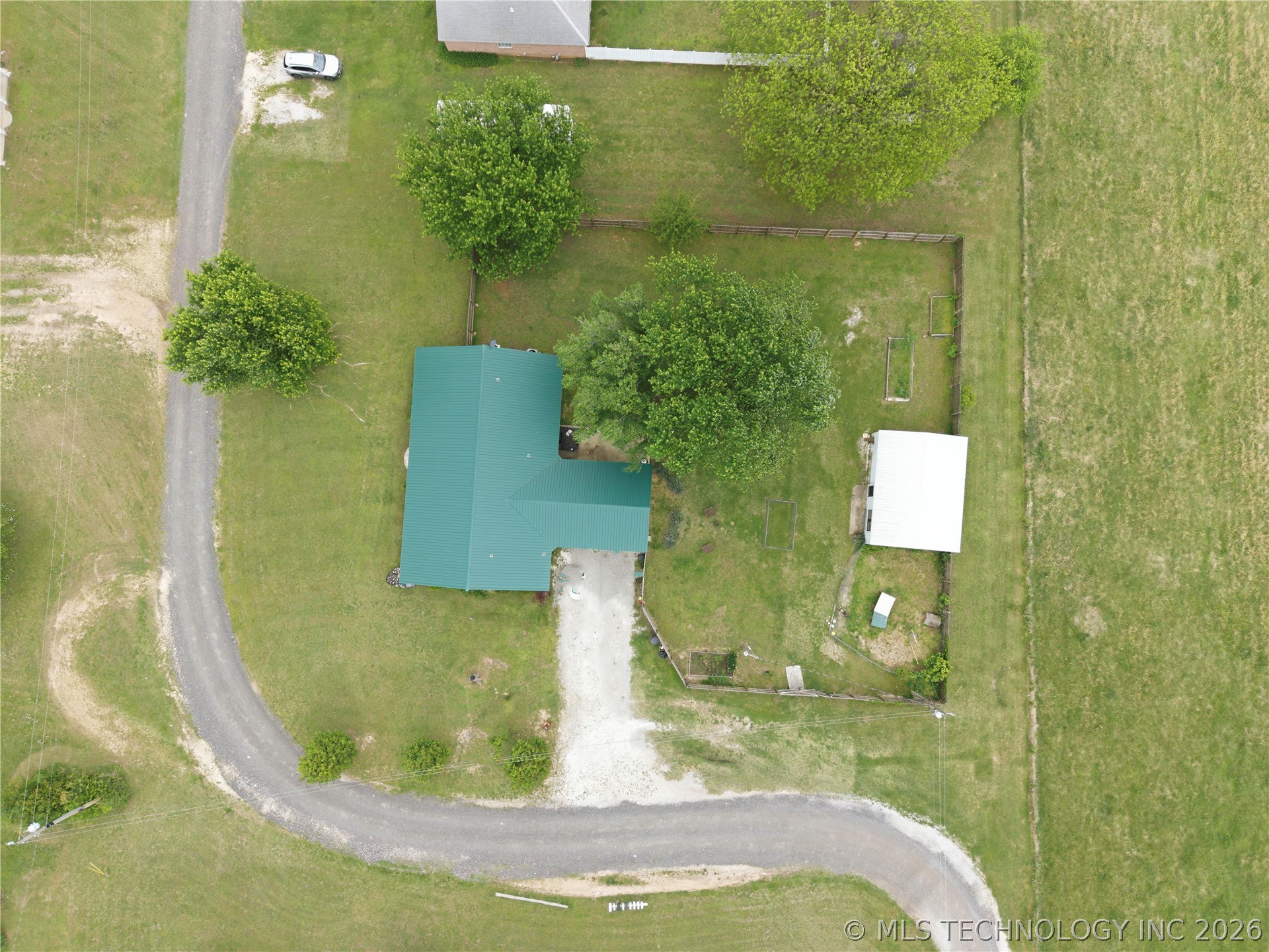 951 Alberty Lane Property Photo 7