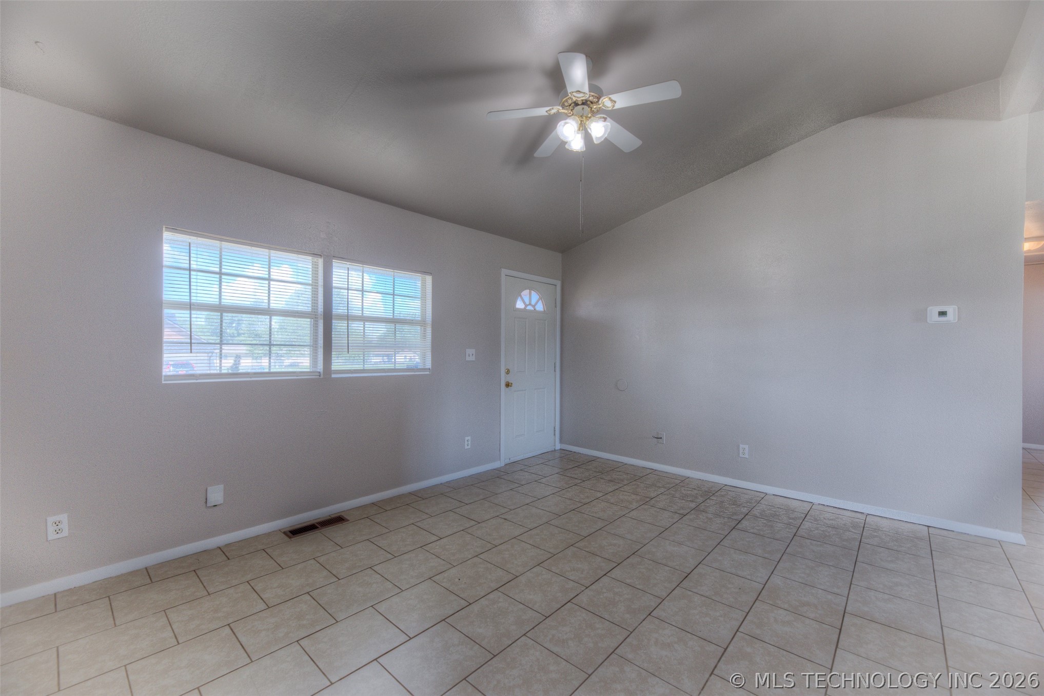 11737 N 194th East Avenue Property Photo 6
