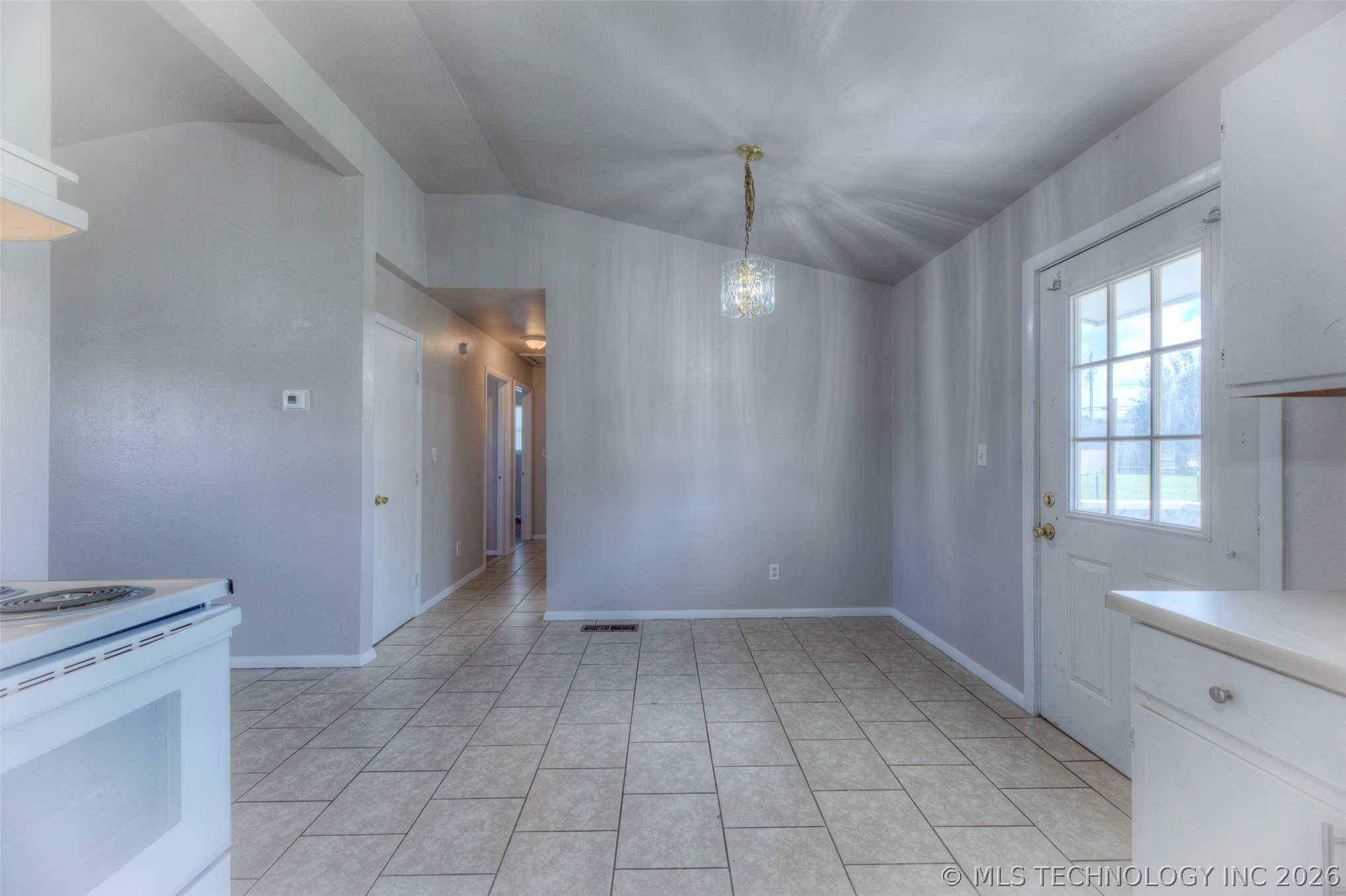 11737 N 194th East Avenue Property Photo 9