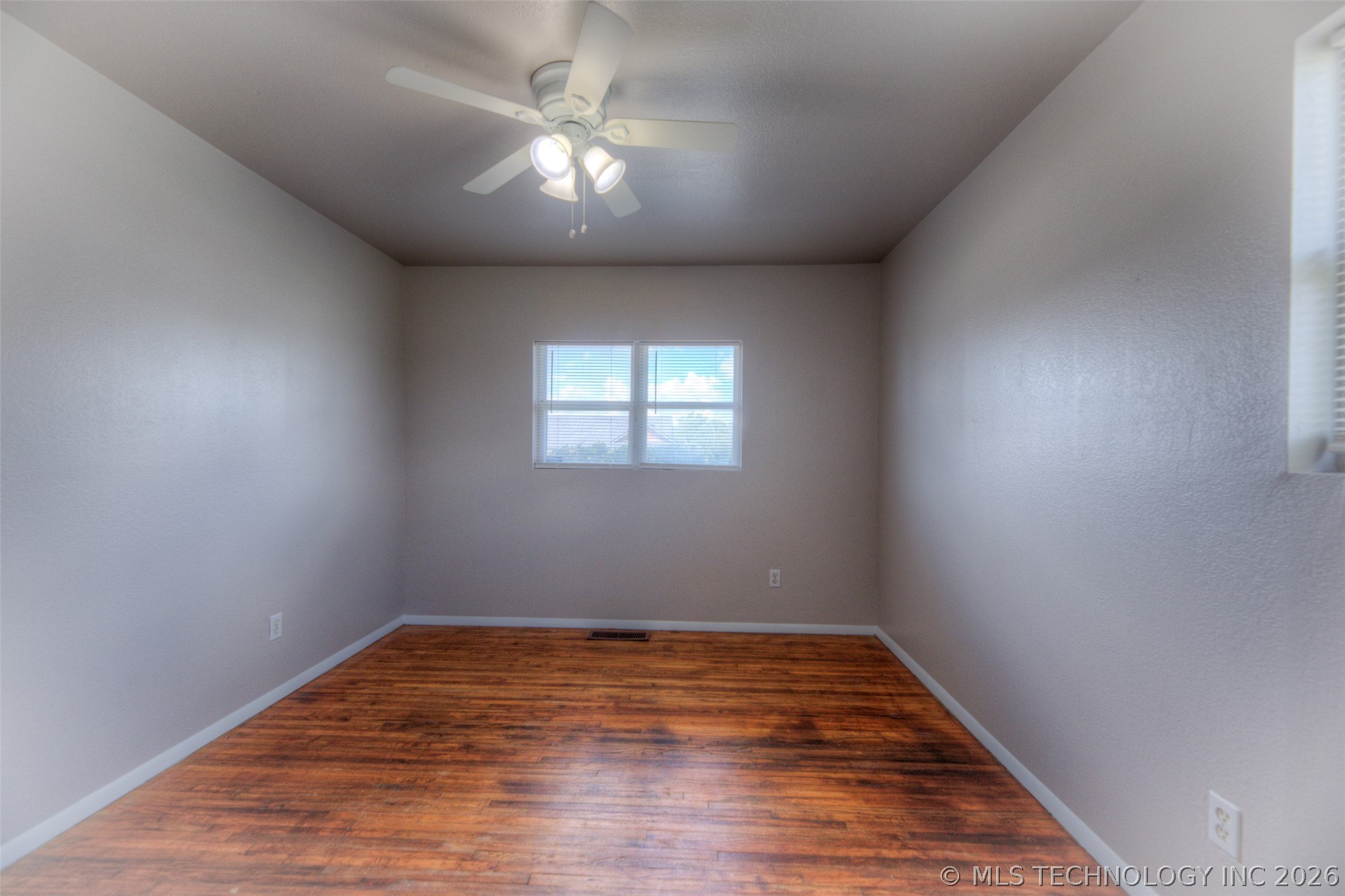 11737 N 194th East Avenue Property Photo 16