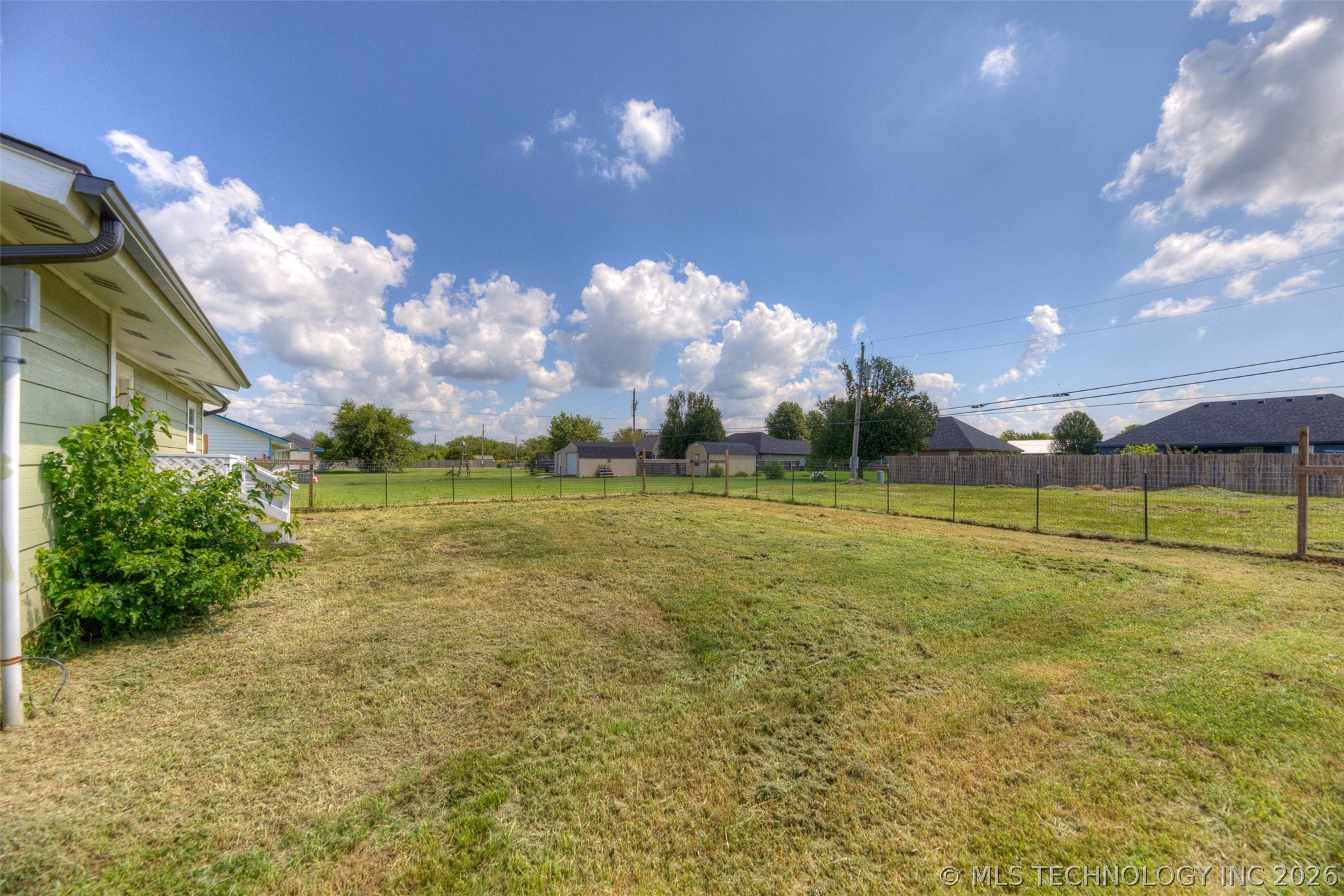 11737 N 194th East Avenue Property Photo 20