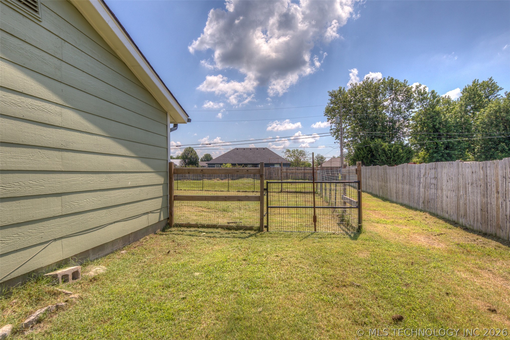 11737 N 194th East Avenue Property Photo 22