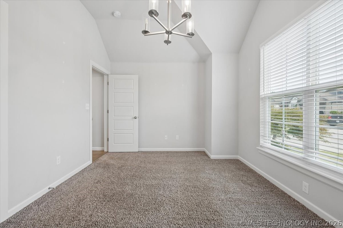 2415 W Kingsport Court S Property Photo 23